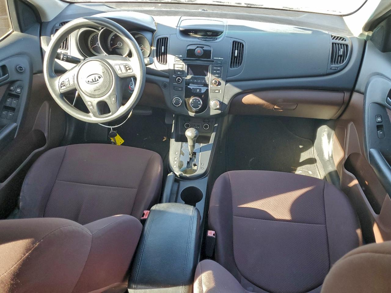 2010 KIA FORTE EX photo 15