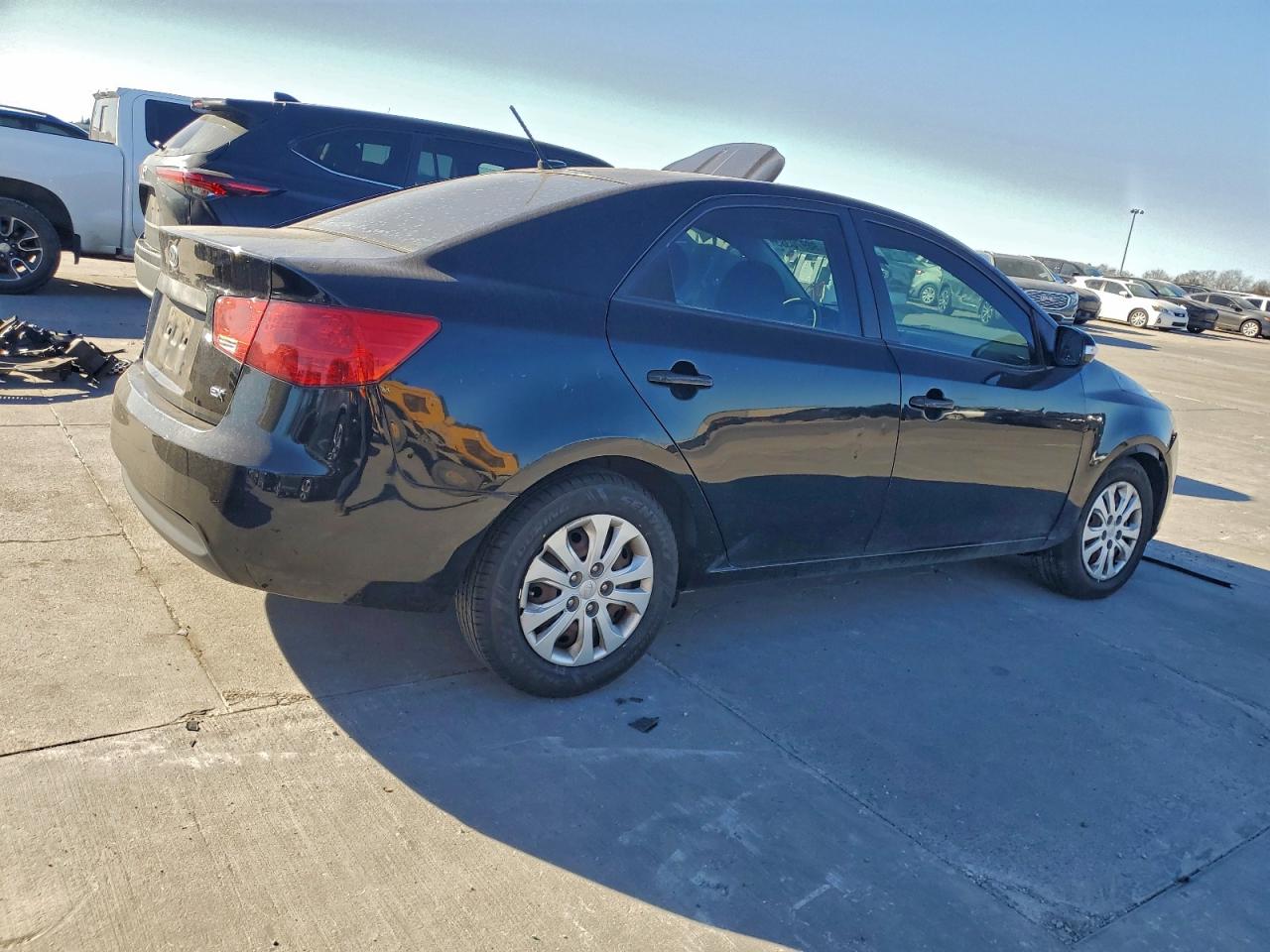 2010 KIA FORTE EX photo 5