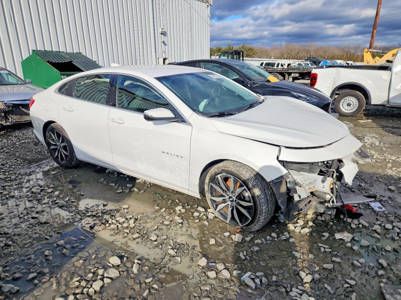 2018 CHEVROLET MALIBU LT photo 4