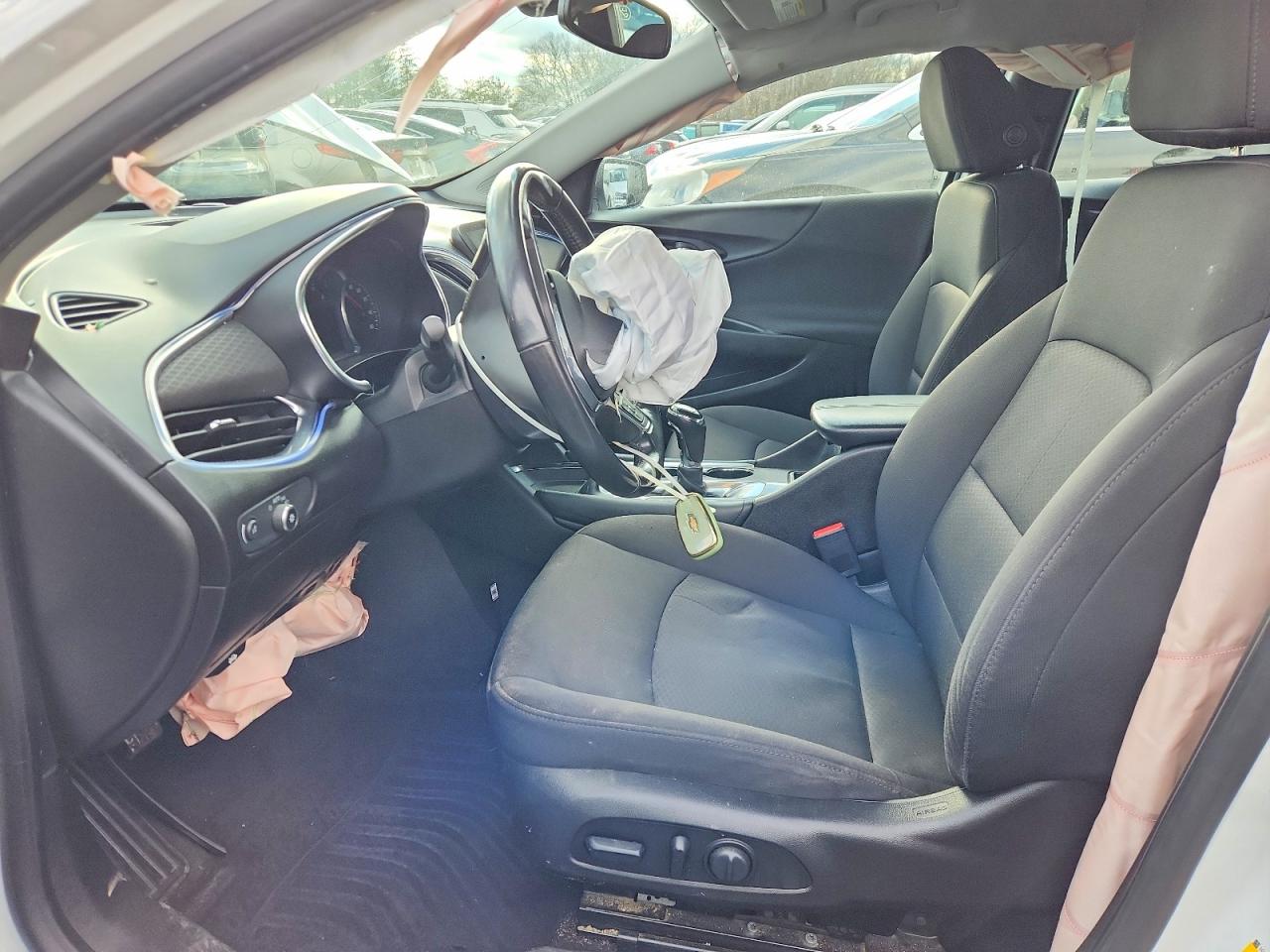 2018 CHEVROLET MALIBU LT photo 7