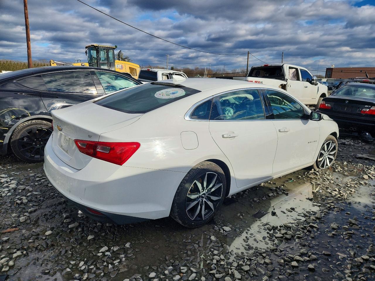 2018 CHEVROLET MALIBU LT photo 3