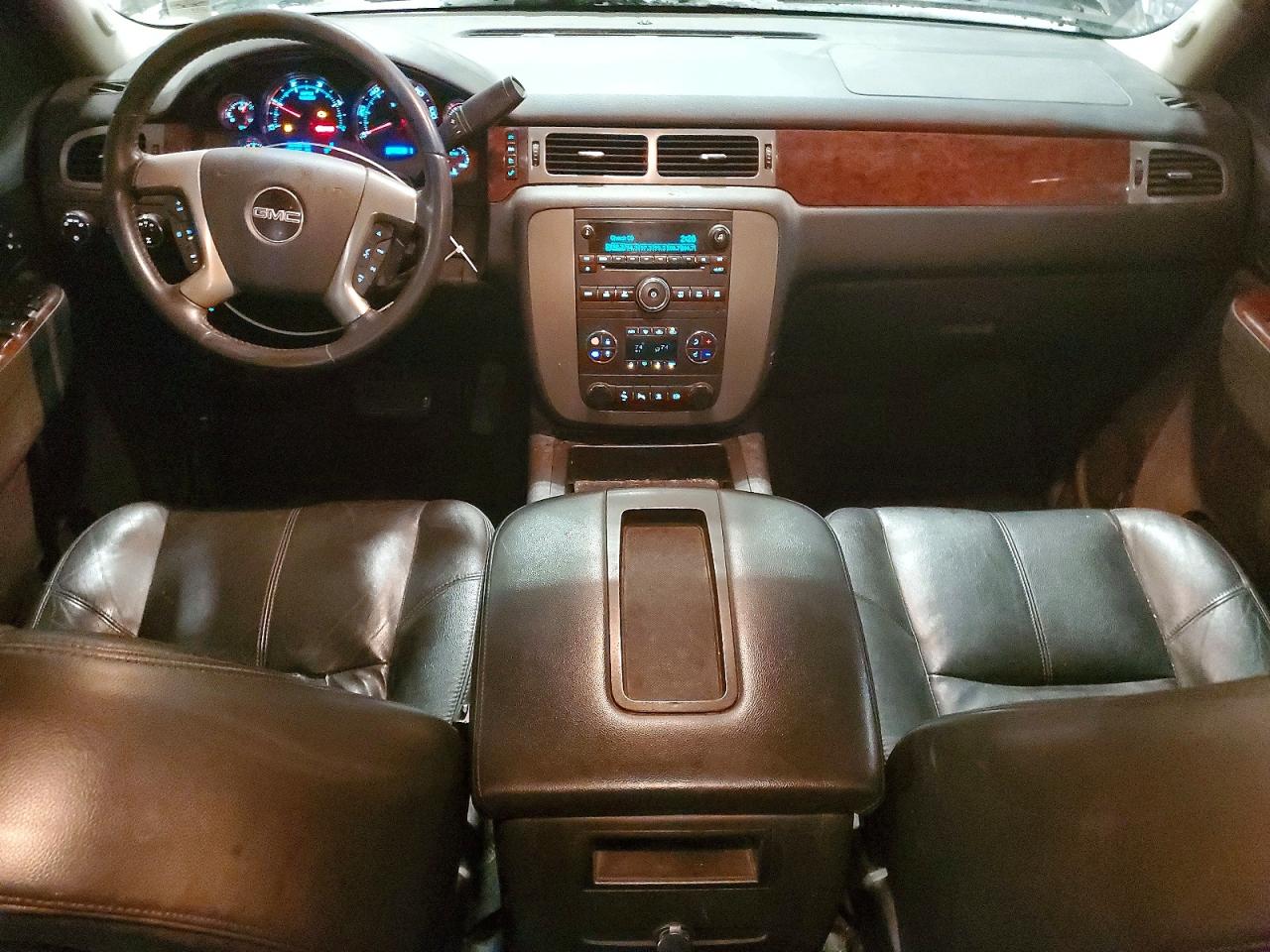 2011 GMC SIERRA K2500 SLT photo 8