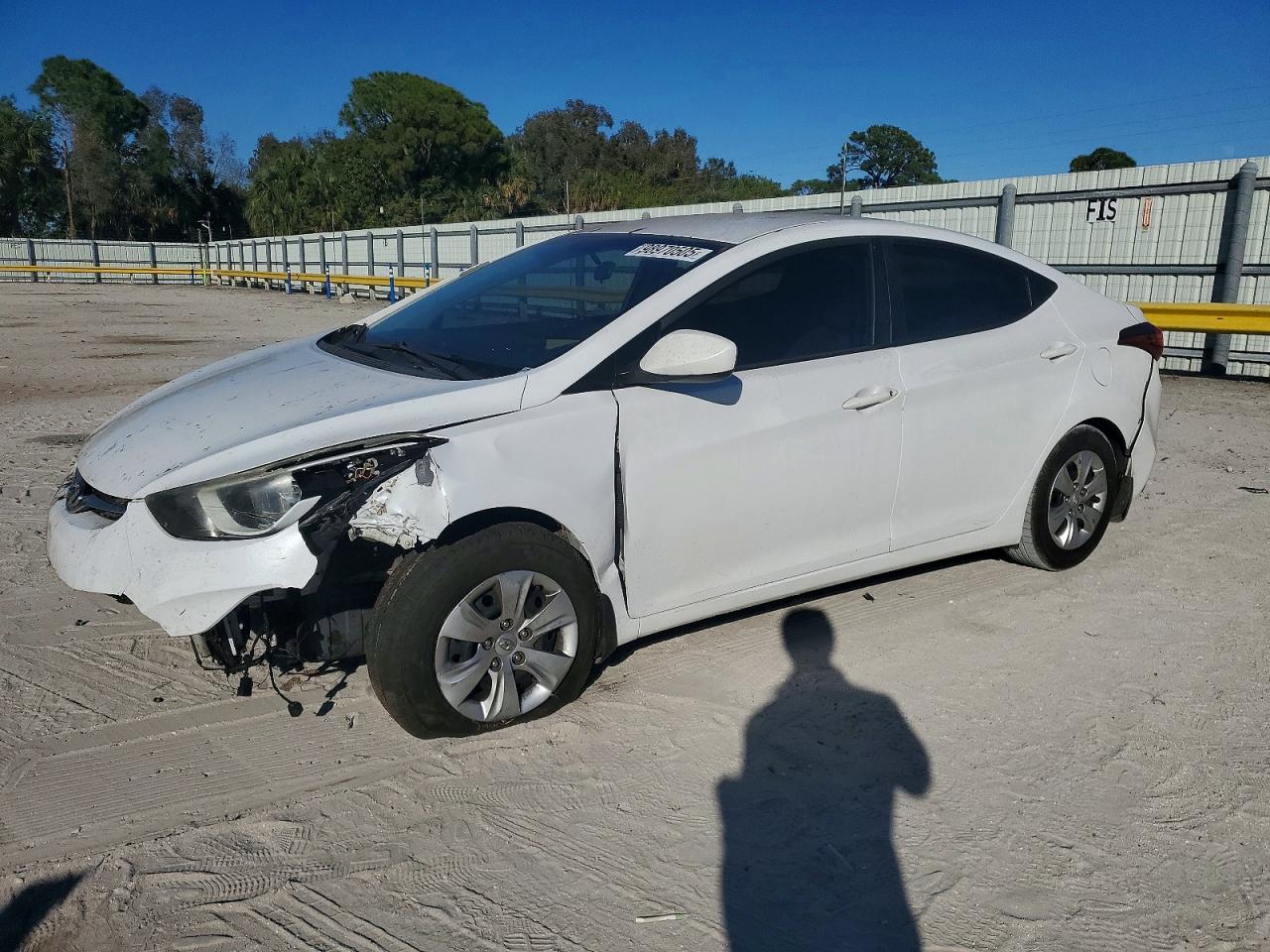 2016 HYUNDAI ELANTRA