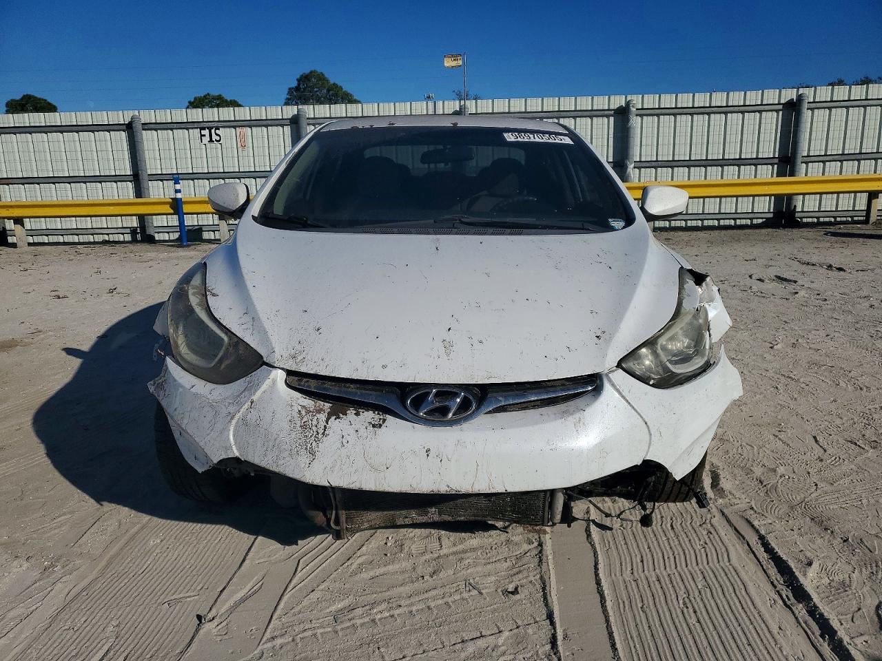 2016 HYUNDAI ELANTRA SE photo 5