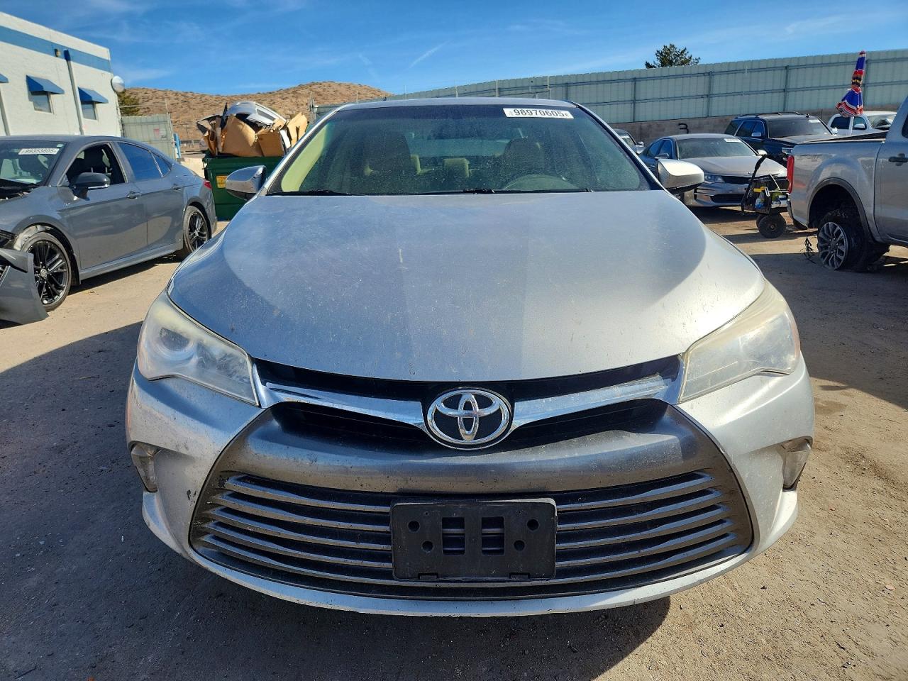 2017 TOYOTA CAMRY LE photo 5