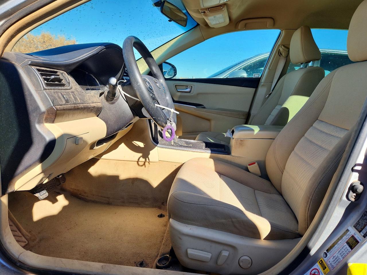 2017 TOYOTA CAMRY LE photo 7