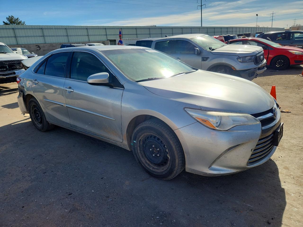 2017 TOYOTA CAMRY LE photo 4