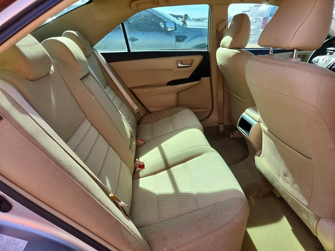 2017 TOYOTA CAMRY LE photo 10