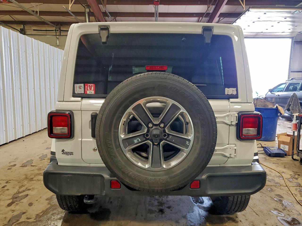 2018 JEEP WRANGLER UNLIMITED SAHARA photo 6