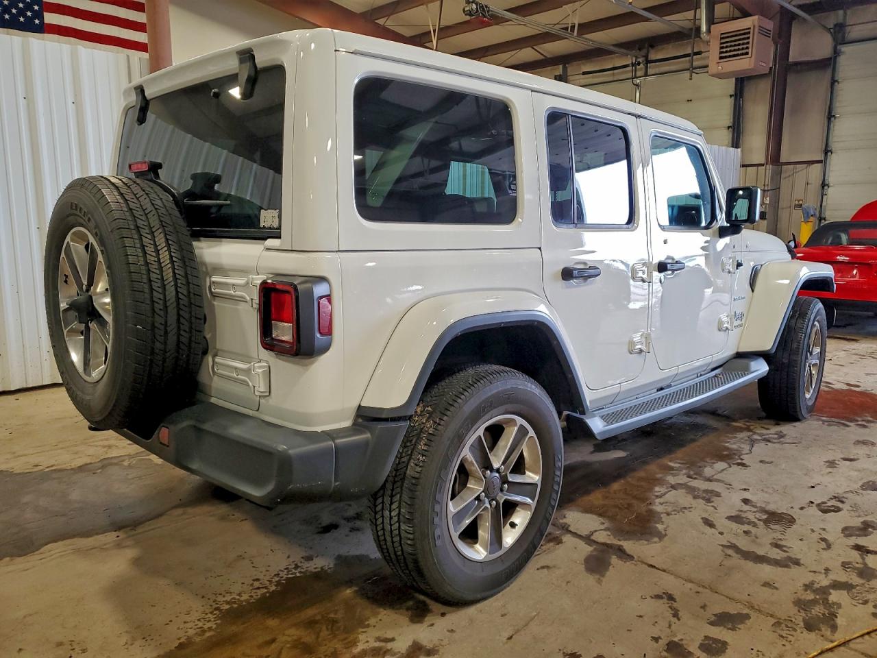 2018 JEEP WRANGLER UNLIMITED SAHARA photo 3