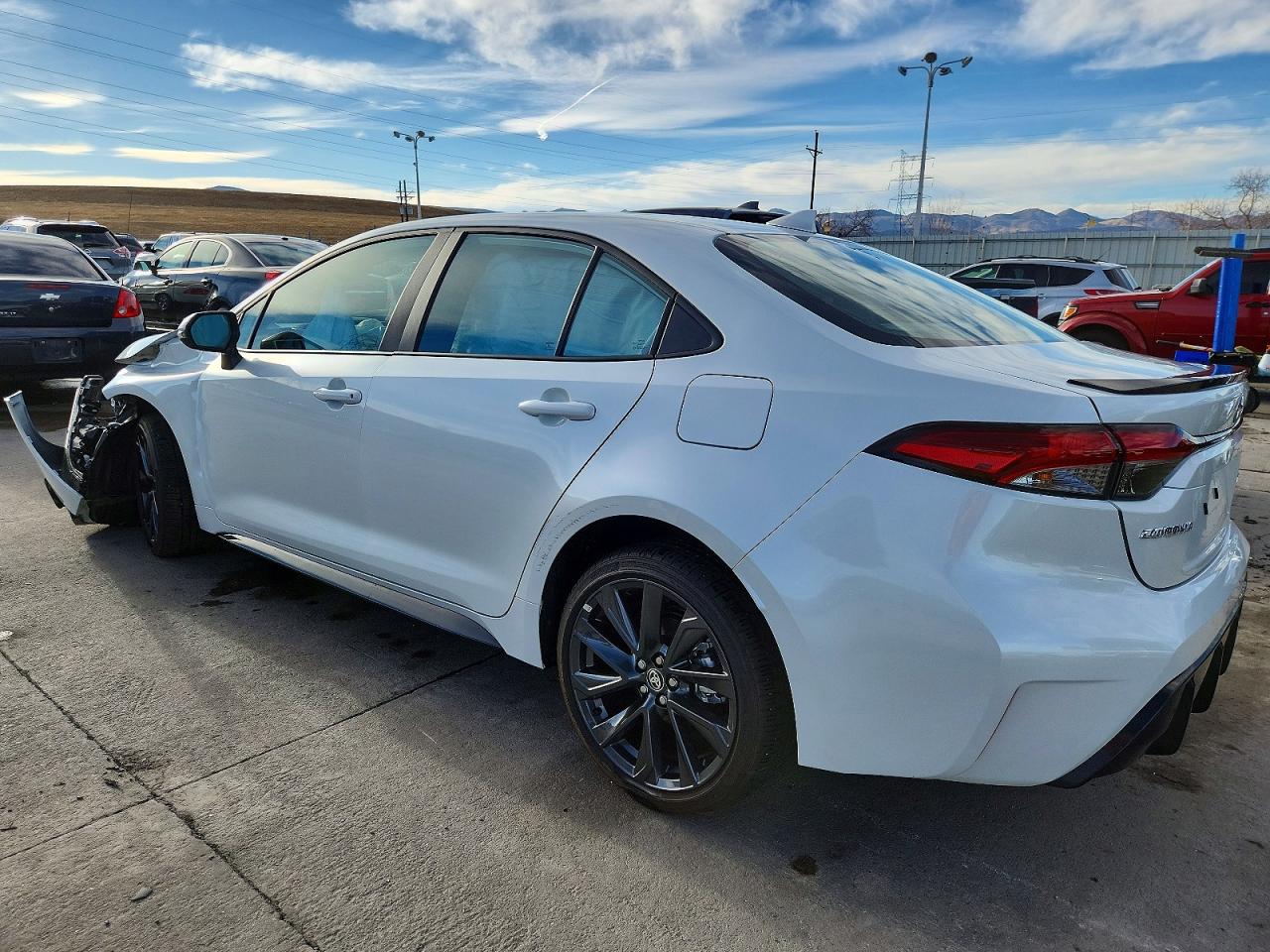 2025 TOYOTA COROLLA XSE photo 4