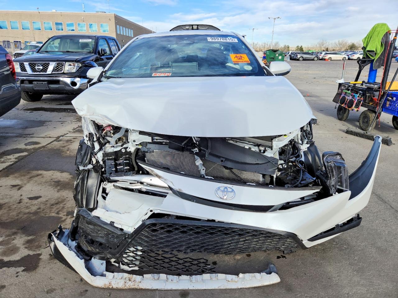 2025 TOYOTA COROLLA XSE photo 13
