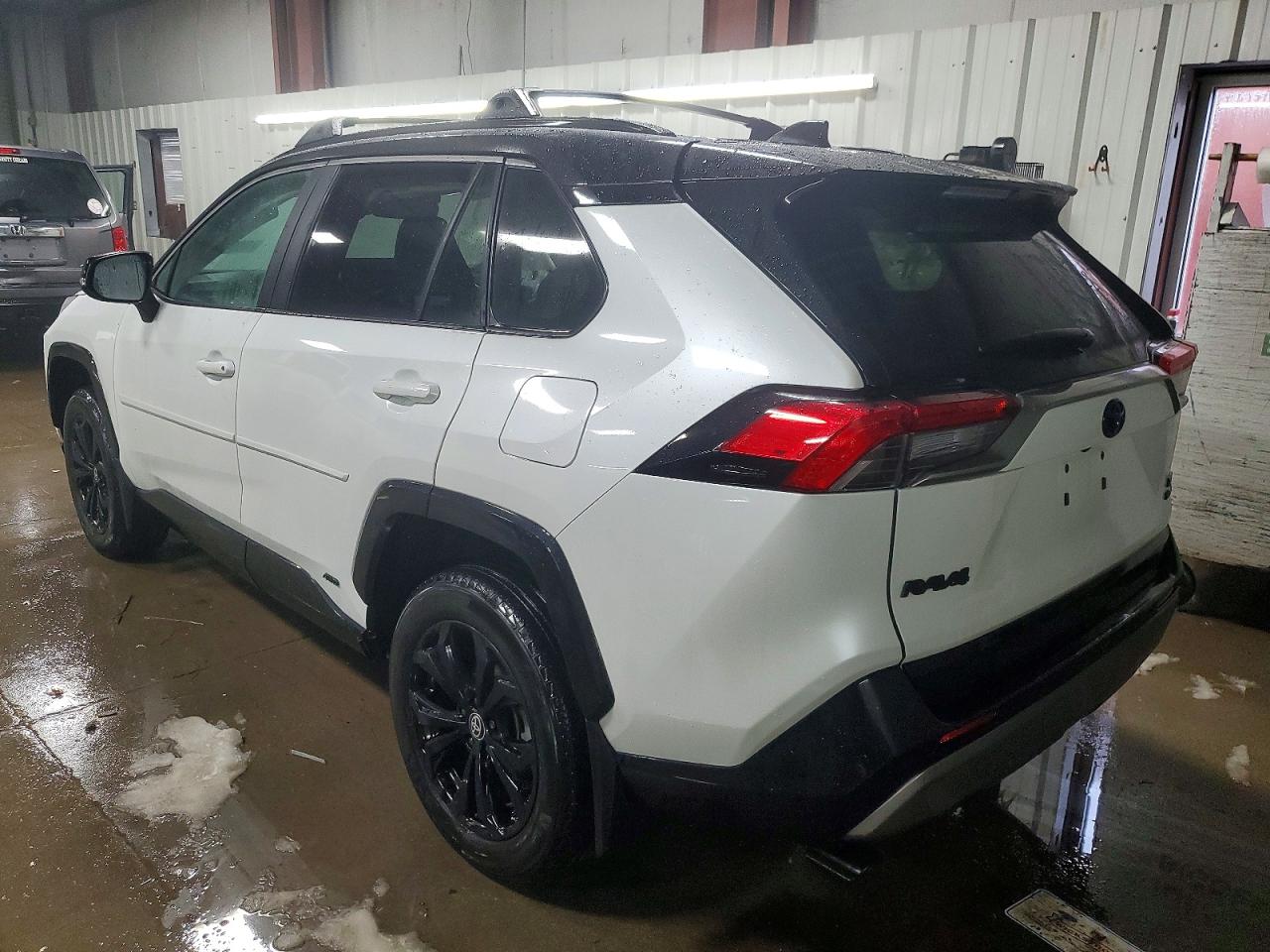 2024 TOYOTA RAV4 XSE photo 2