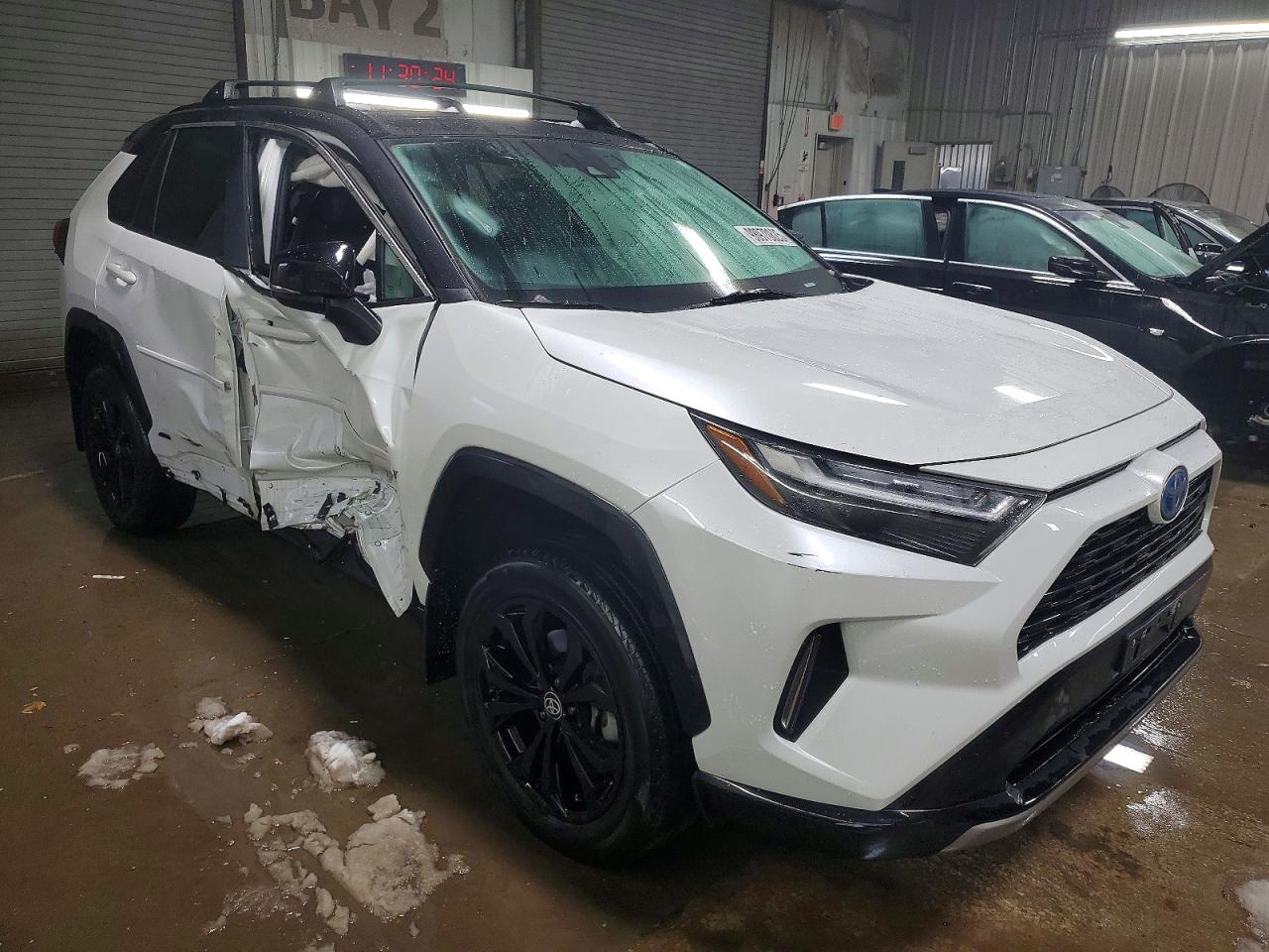 2024 TOYOTA RAV4 XSE photo 4