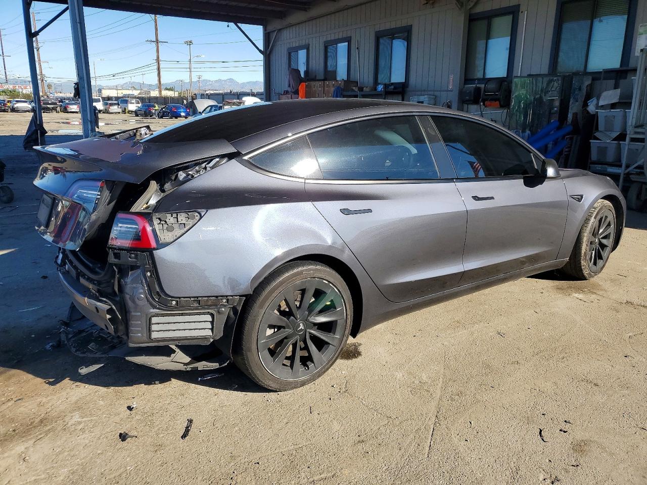 2023 TESLA MODEL 3 photo 3