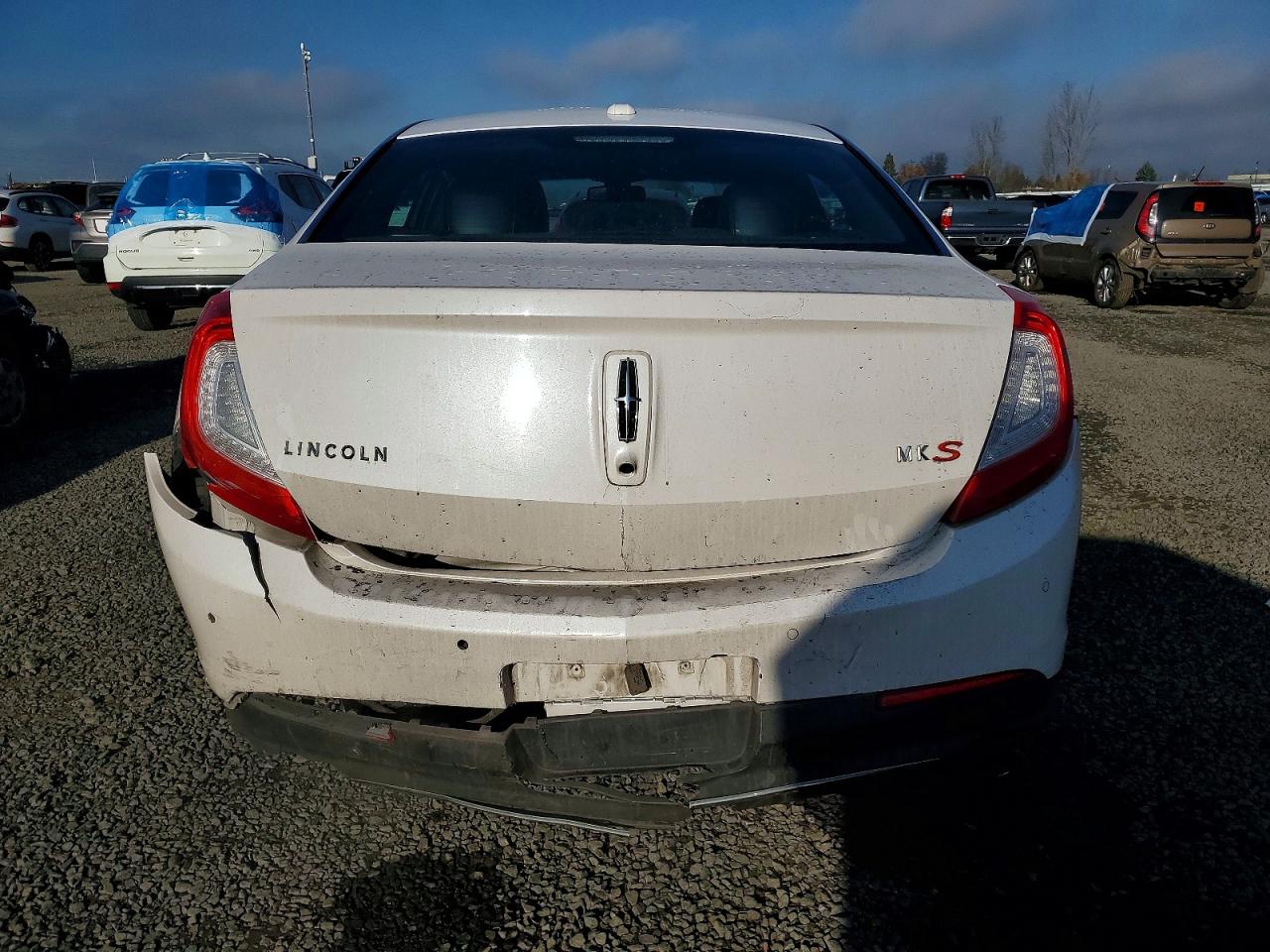 2013 LINCOLN MKS photo 6