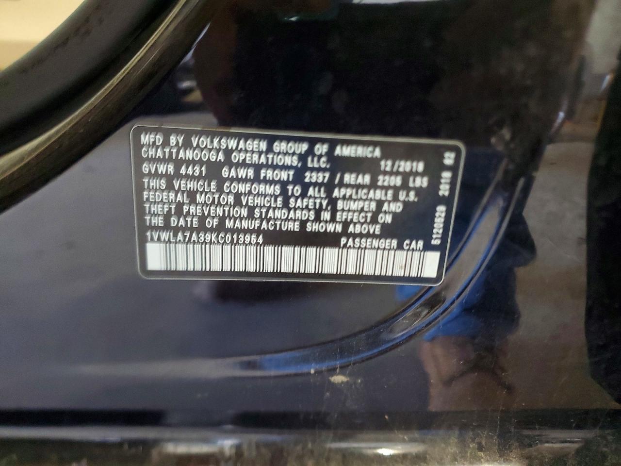 2019 VOLKSWAGEN PASSAT WOLFSBURG photo 12
