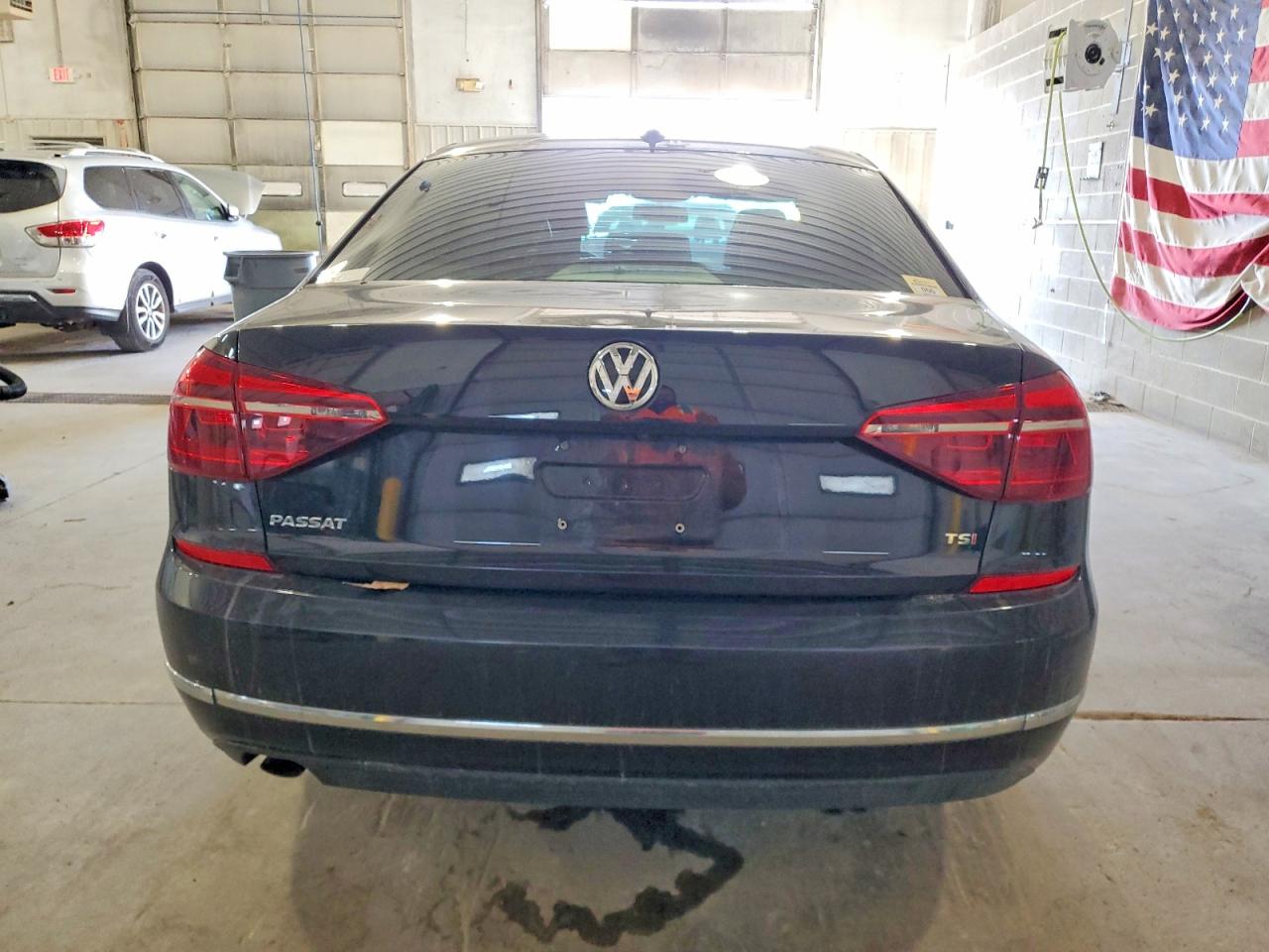 2019 VOLKSWAGEN PASSAT WOLFSBURG photo 6