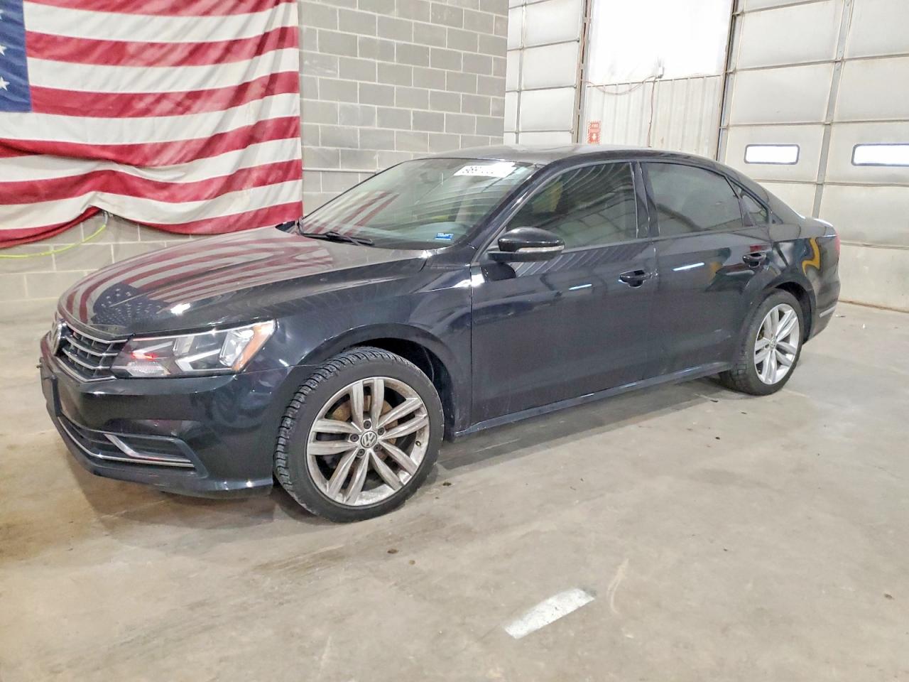 2019 VOLKSWAGEN PASSAT
