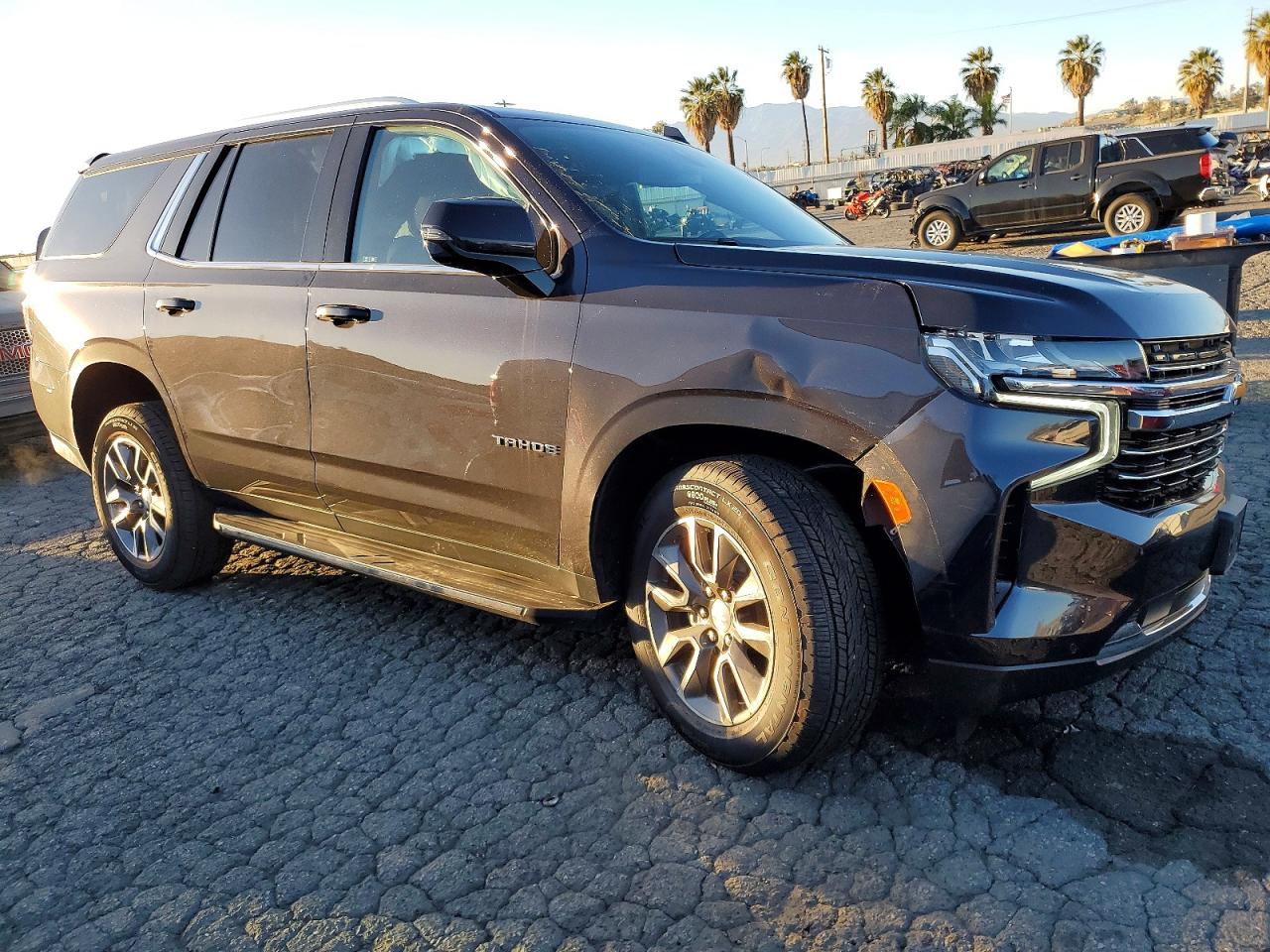 2022 CHEVROLET TAHOE C1500 LT photo 4