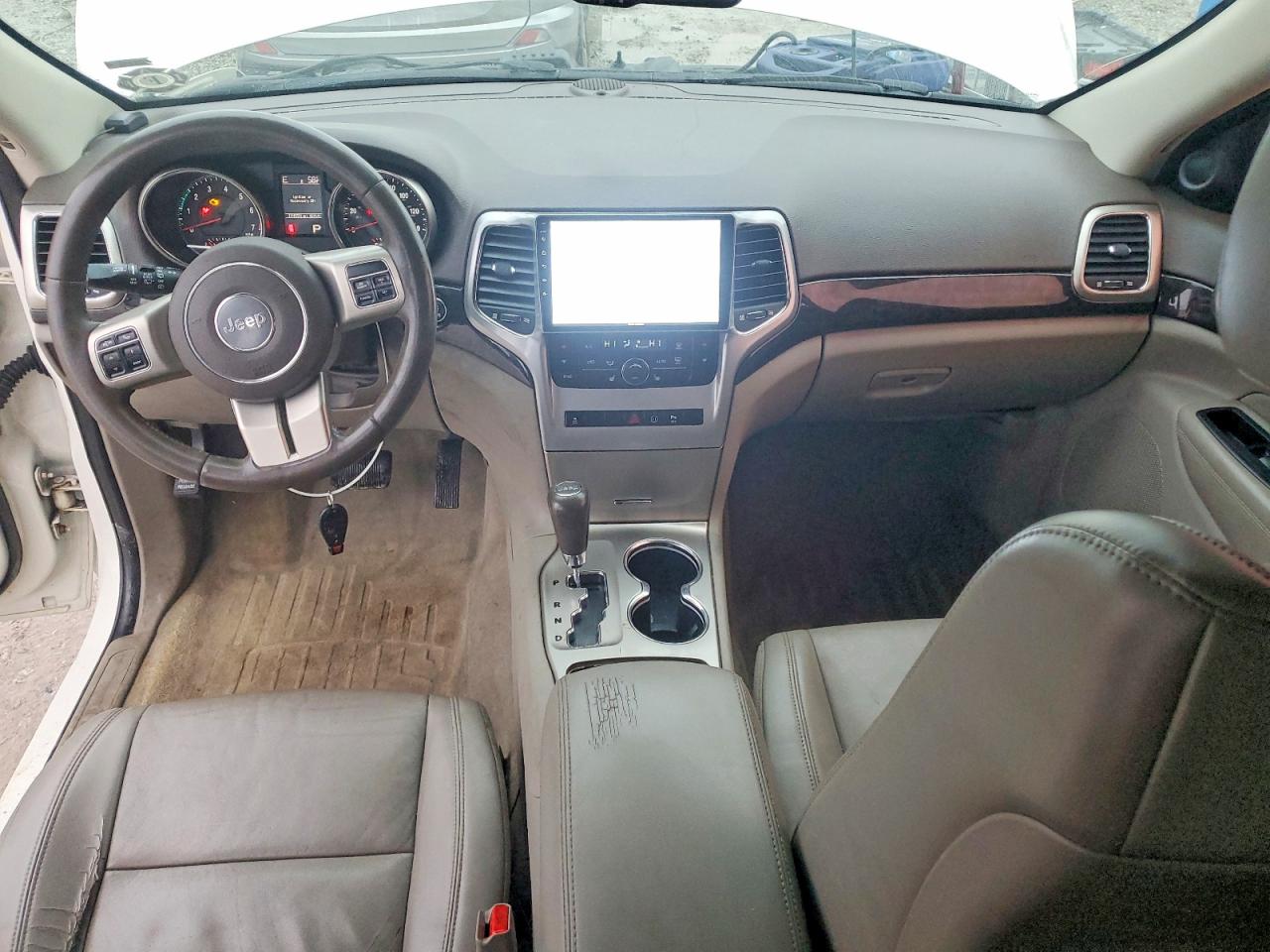 2011 JEEP GRAND CHEROKEE LAREDO photo 8