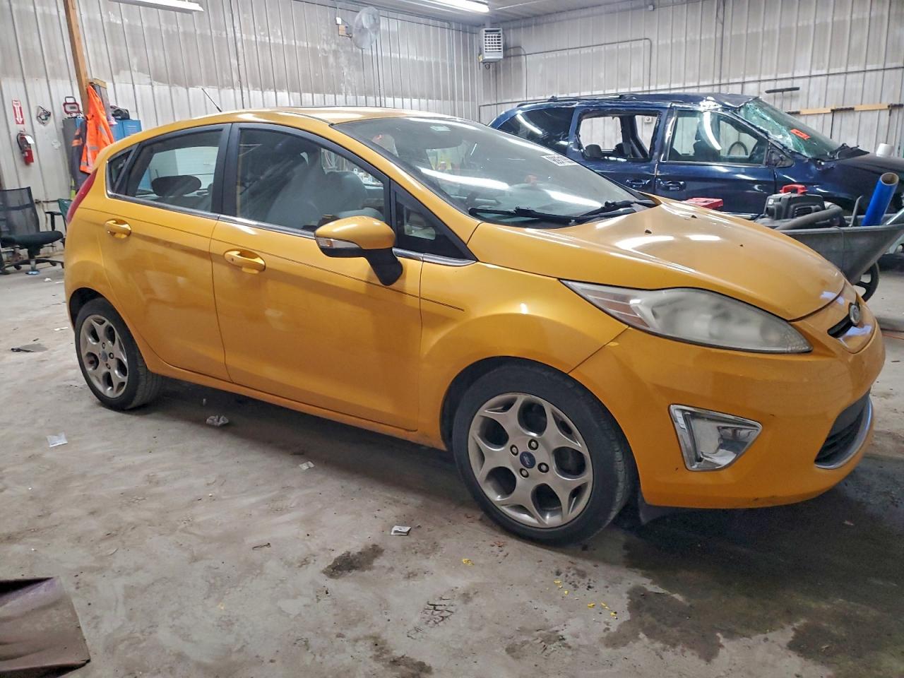 2012 FORD FIESTA SES photo 4