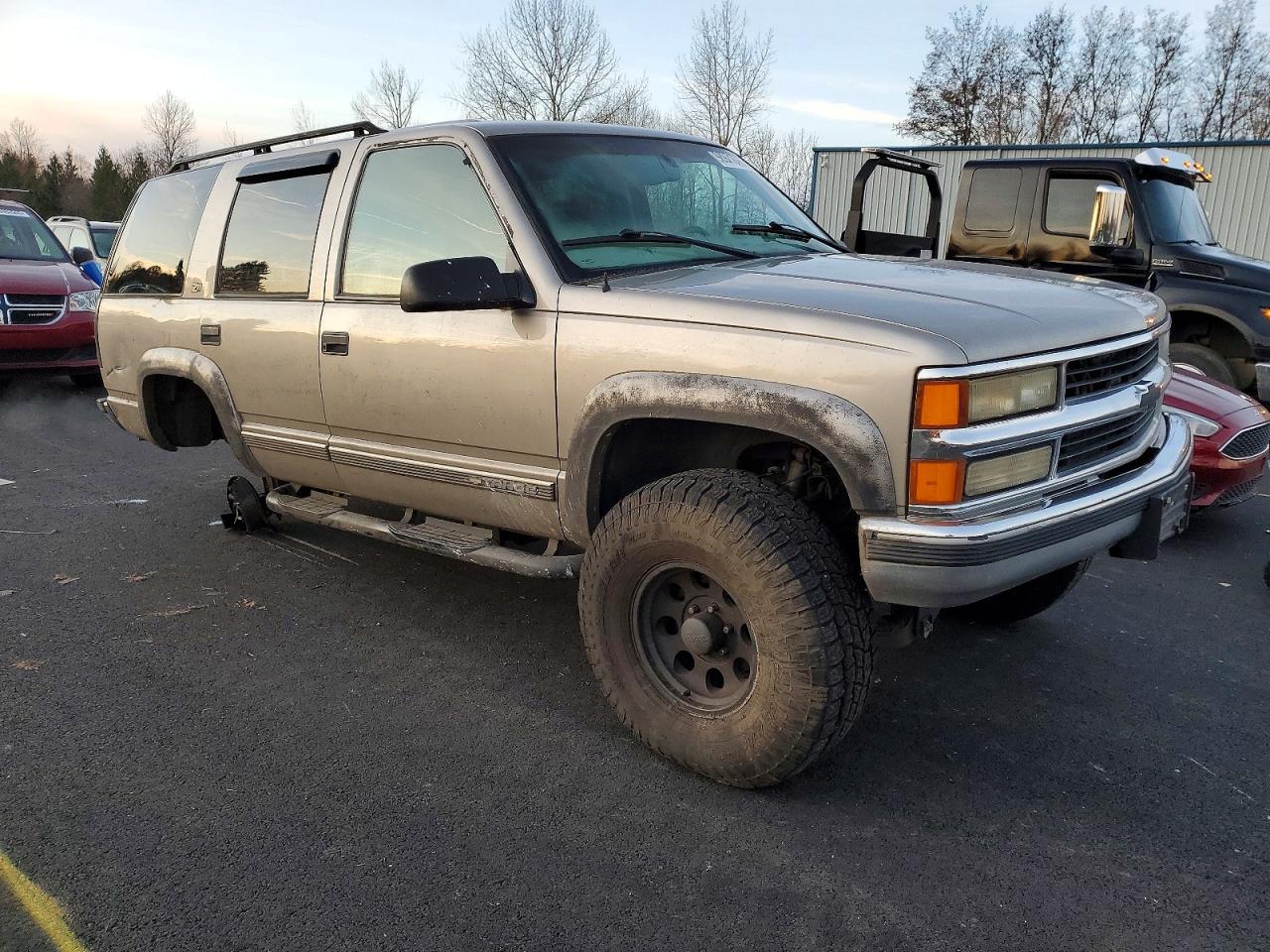 2000 CHEVROLET TAHOE K1500 photo 4