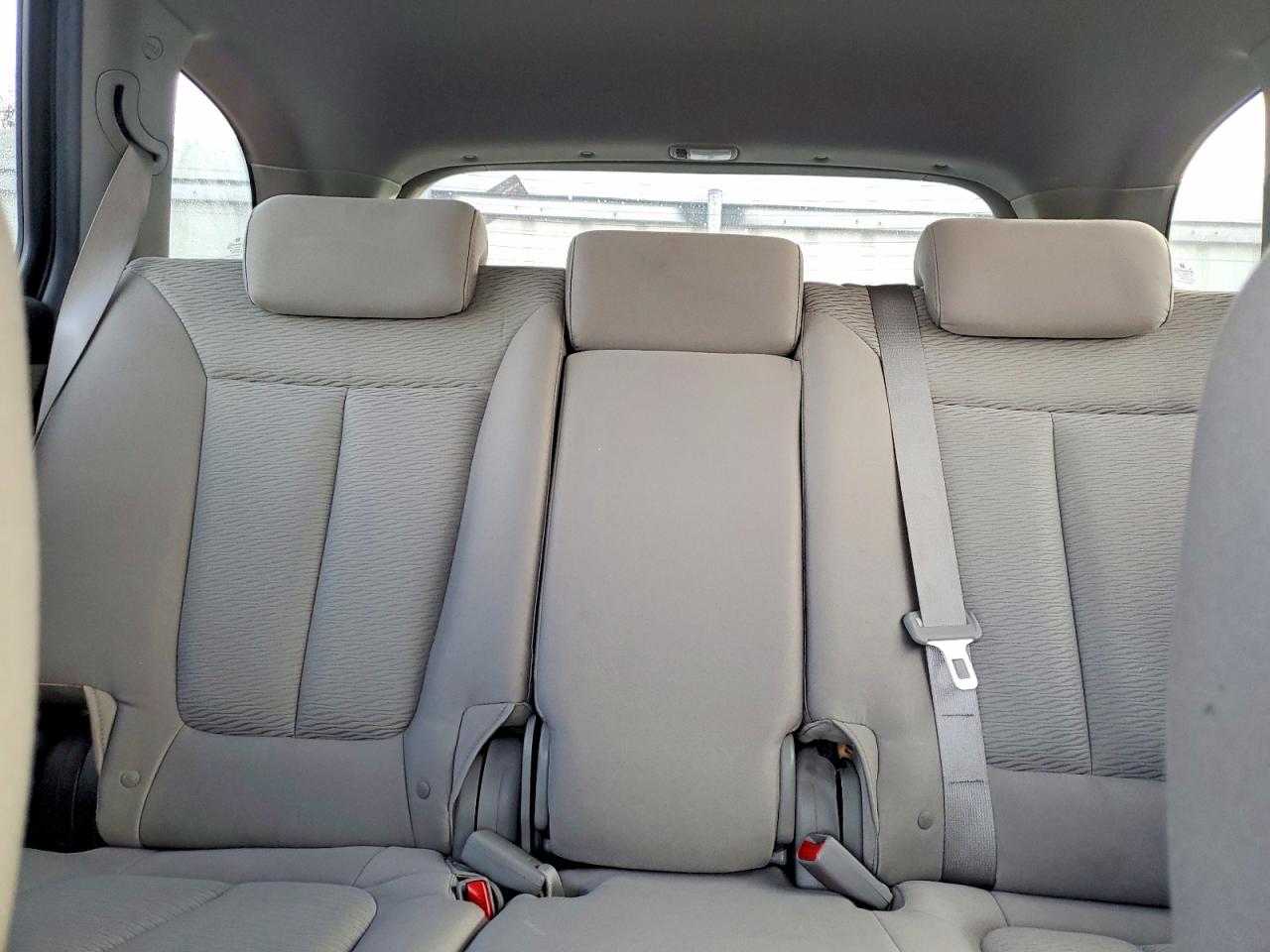 2009 HYUNDAI SANTA FE GLS photo 19