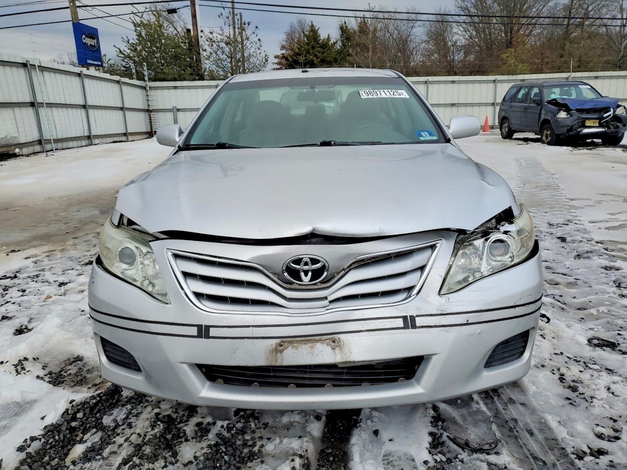 2011 TOYOTA CAMRY BASE photo 5
