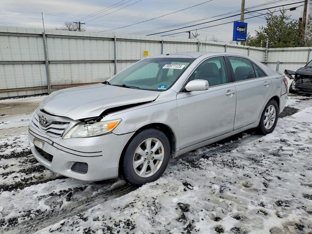 2011 TOYOTA CAMRY