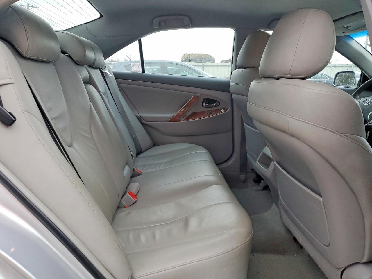 2011 TOYOTA CAMRY BASE photo 10