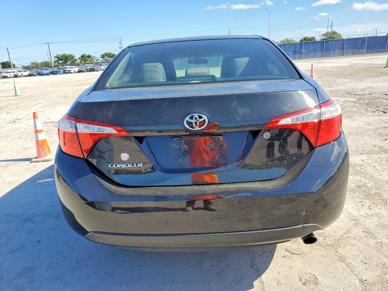 2015 TOYOTA COROLLA L photo 6
