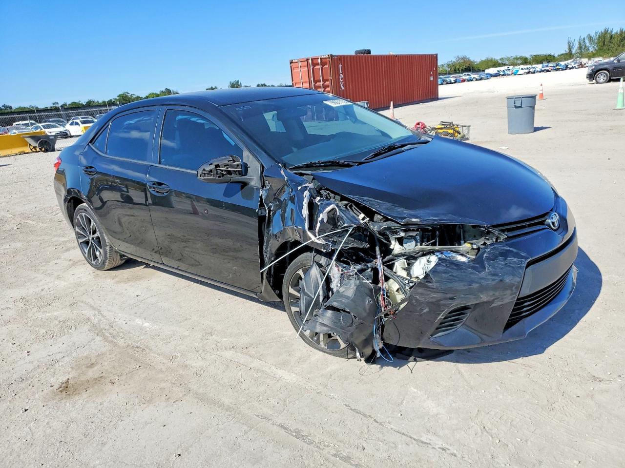 2015 TOYOTA COROLLA L photo 4
