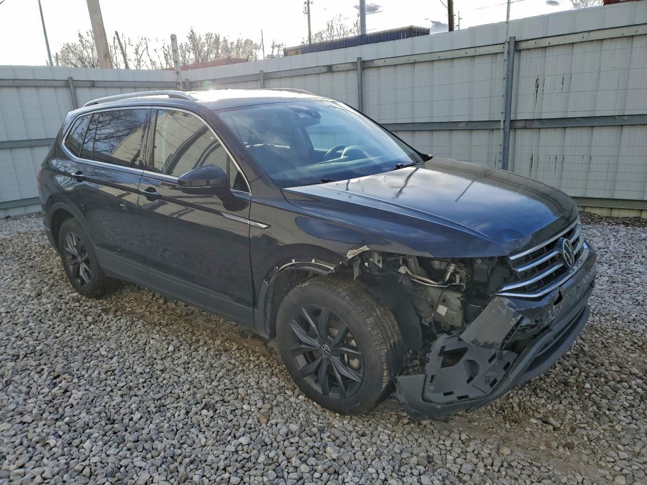 2024 VOLKSWAGEN TIGUAN SE photo 4
