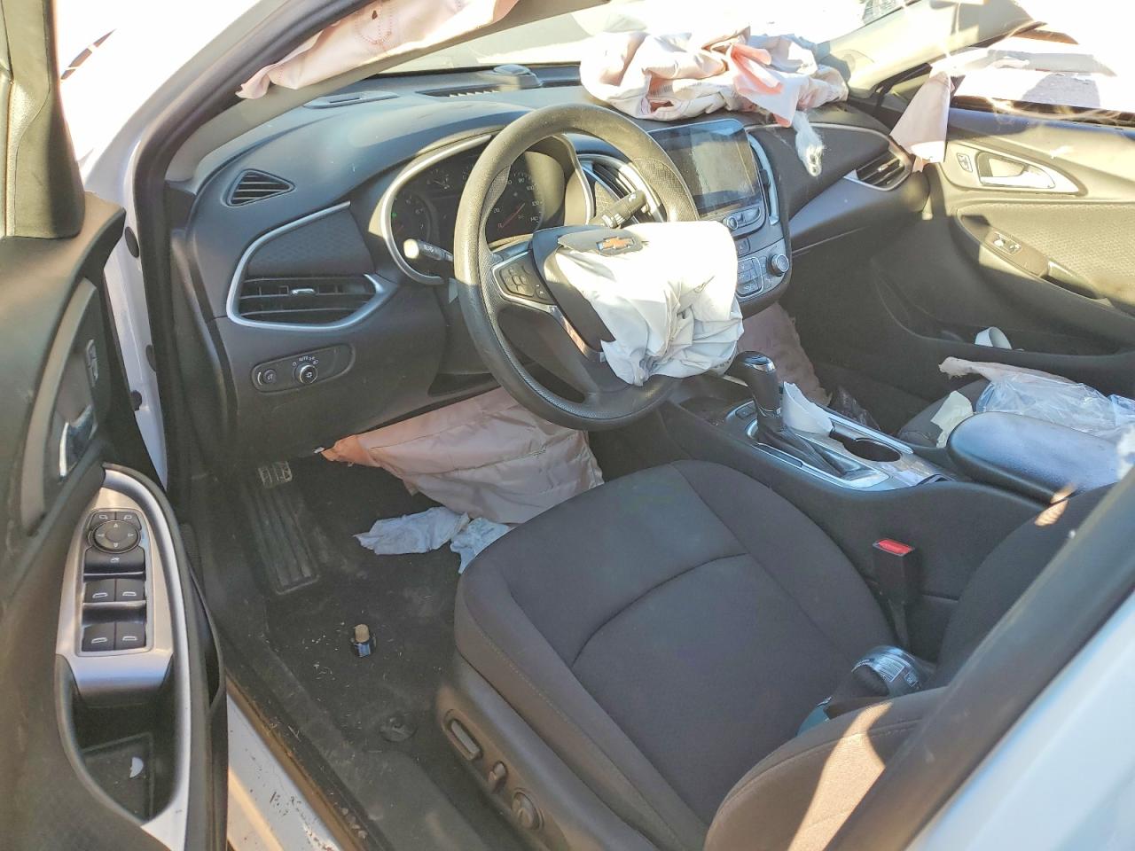 2020 CHEVROLET MALIBU LS photo 15