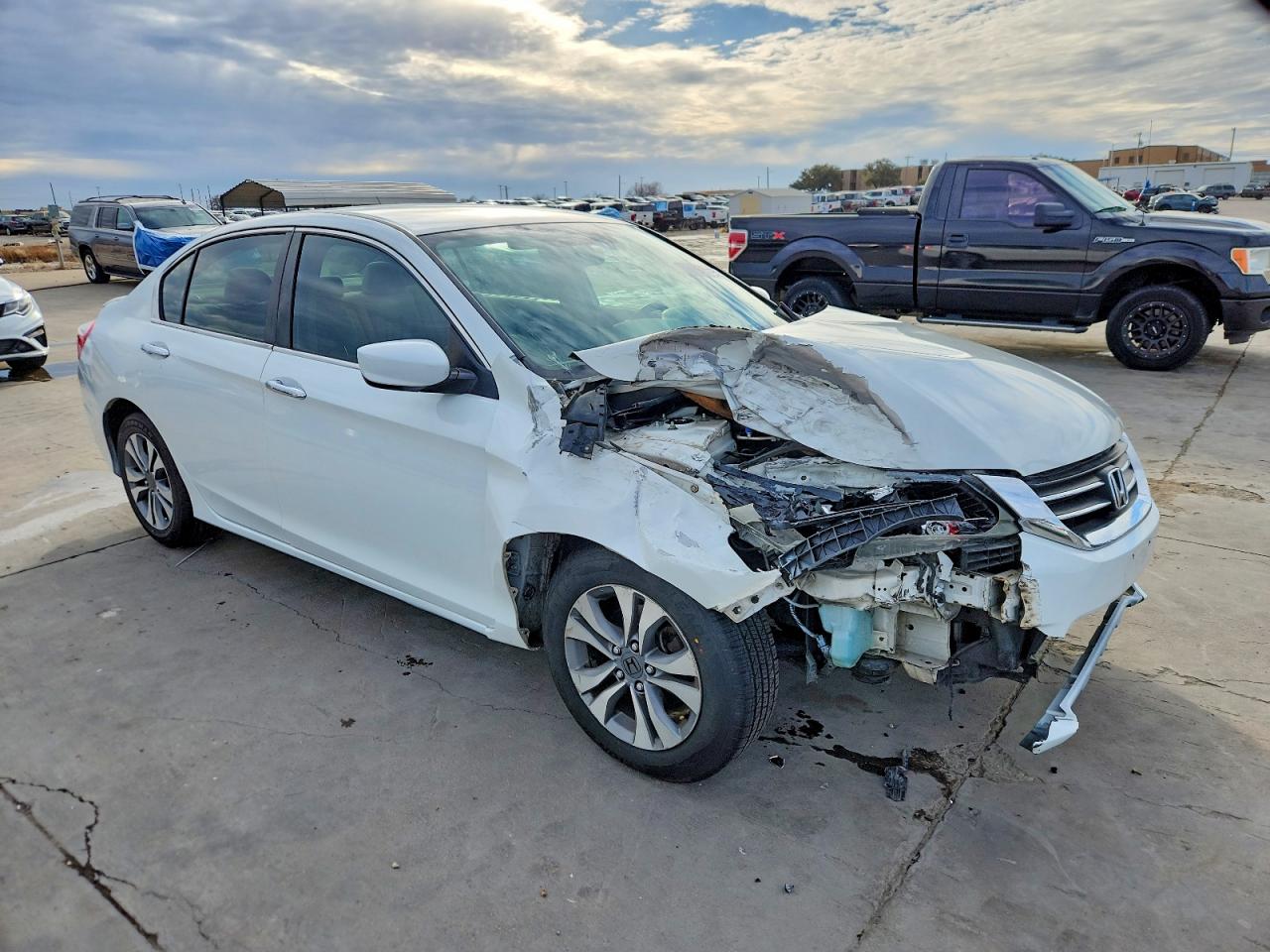 2014 HONDA ACCORD LX photo 4