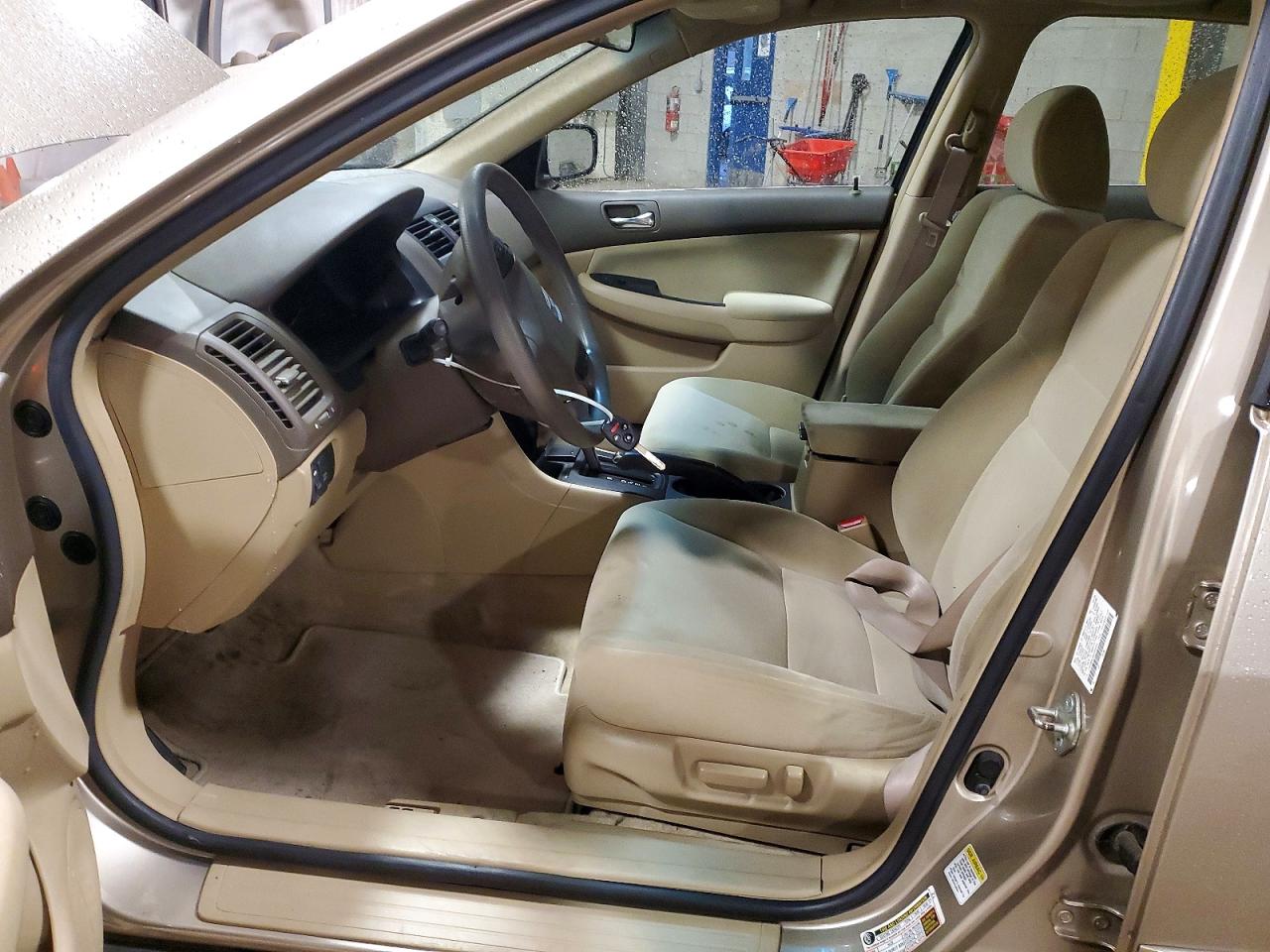 2006 HONDA ACCORD LX photo 7