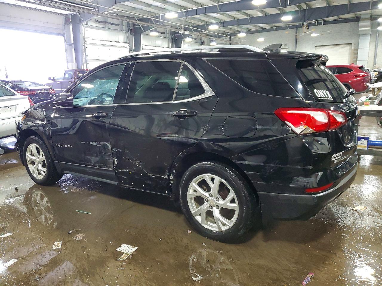 2019 CHEVROLET EQUINOX LT photo 2