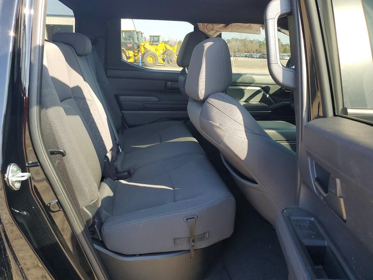 2024 TOYOTA TACOMA DOUBLE CAB photo 10