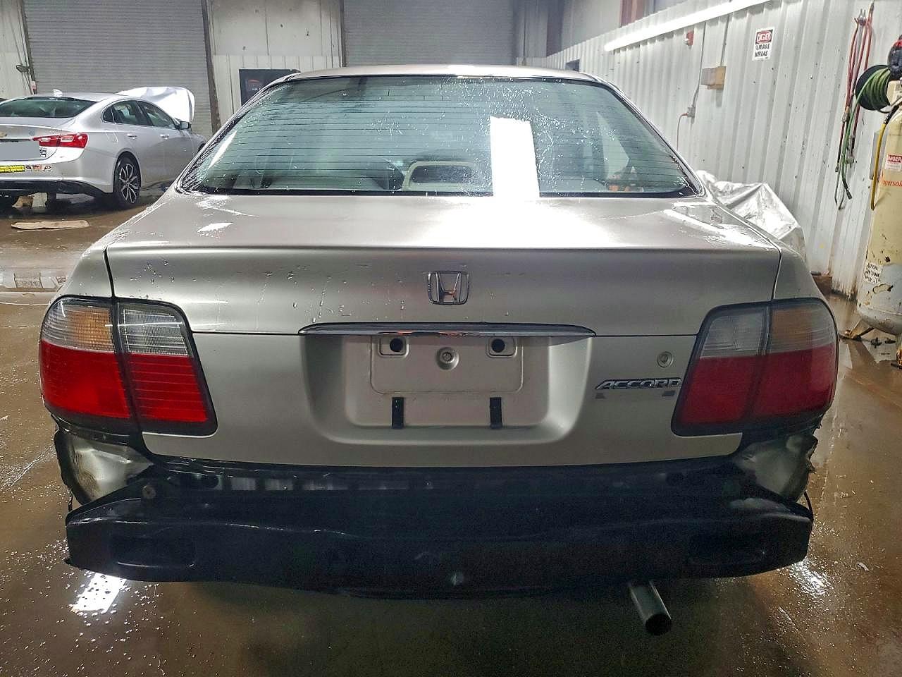 1997 HONDA ACCORD SE photo 6