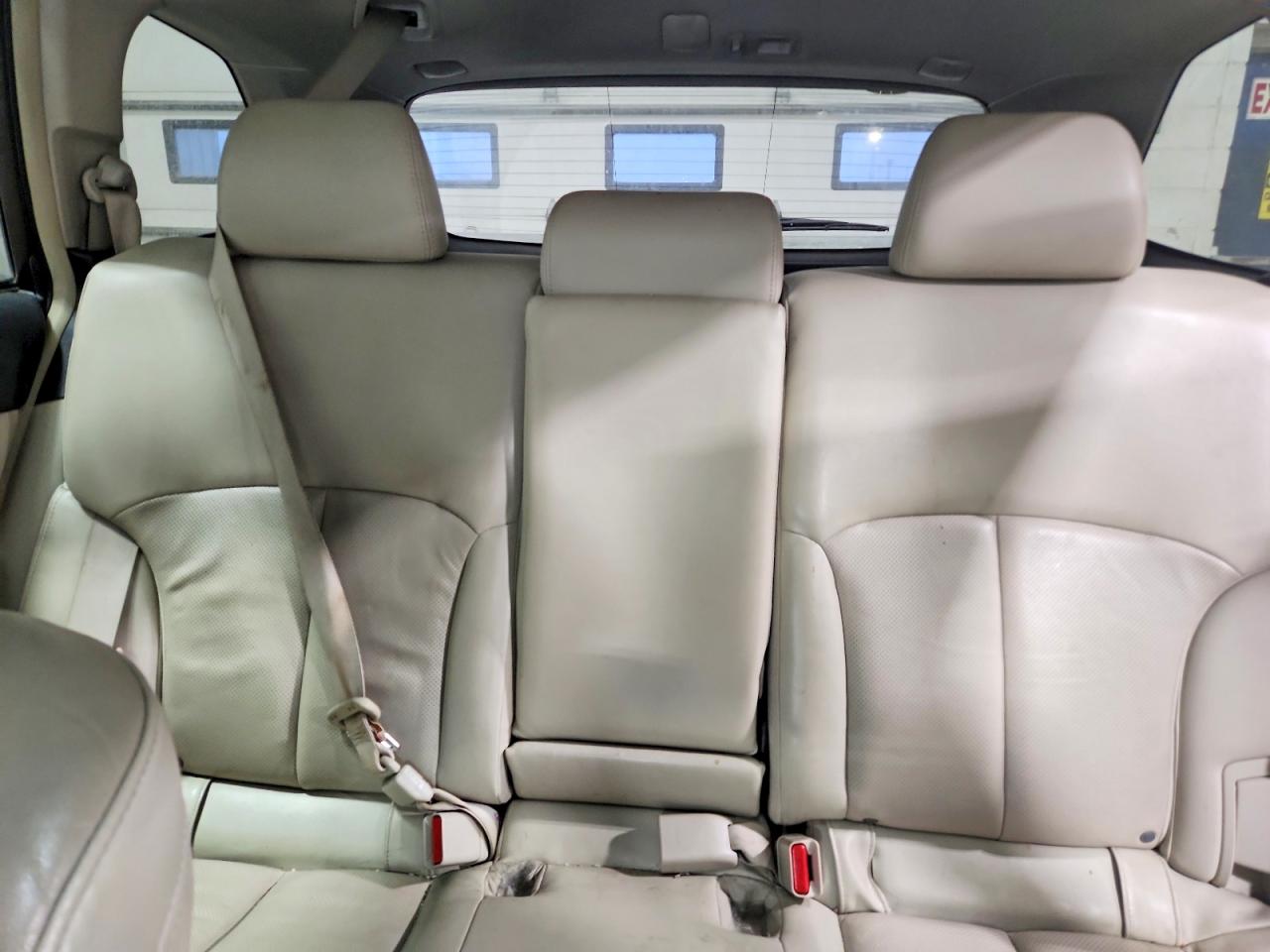 2011 SUBARU OUTBACK 2.5I LIMITED photo 19