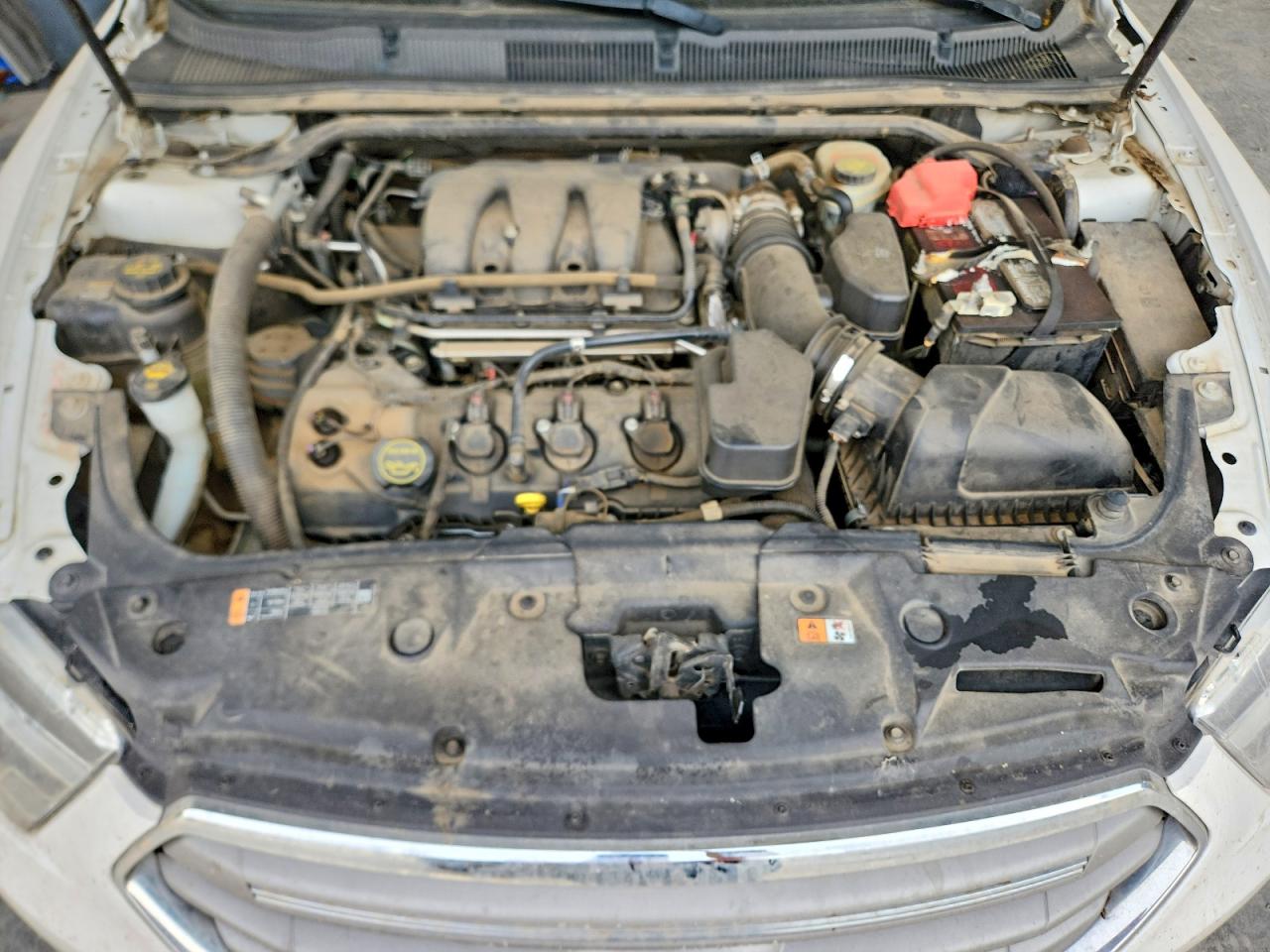 2015 FORD TAURUS SEL photo 11