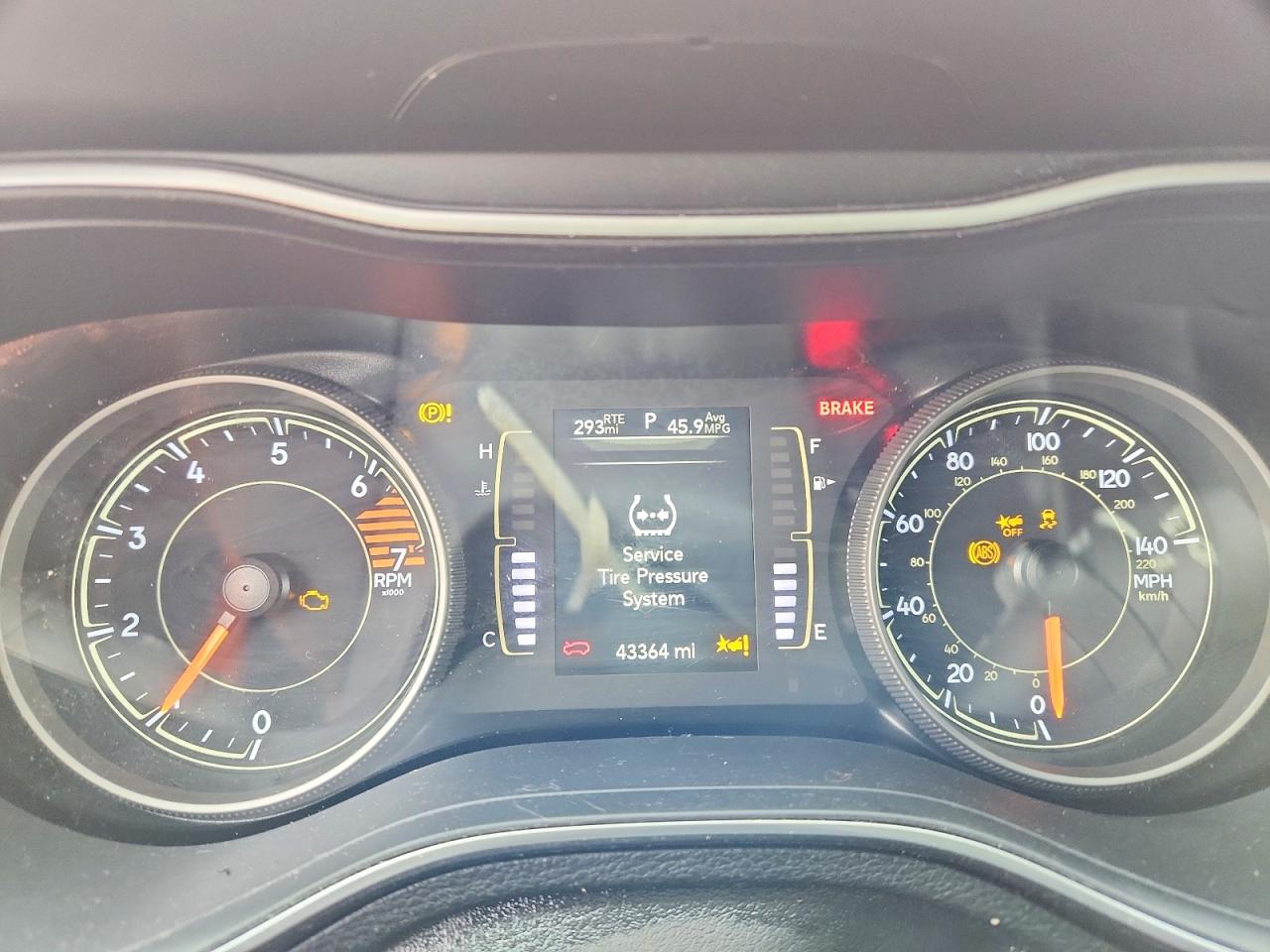 2021 JEEP CHEROKEE LATITUDE photo 9