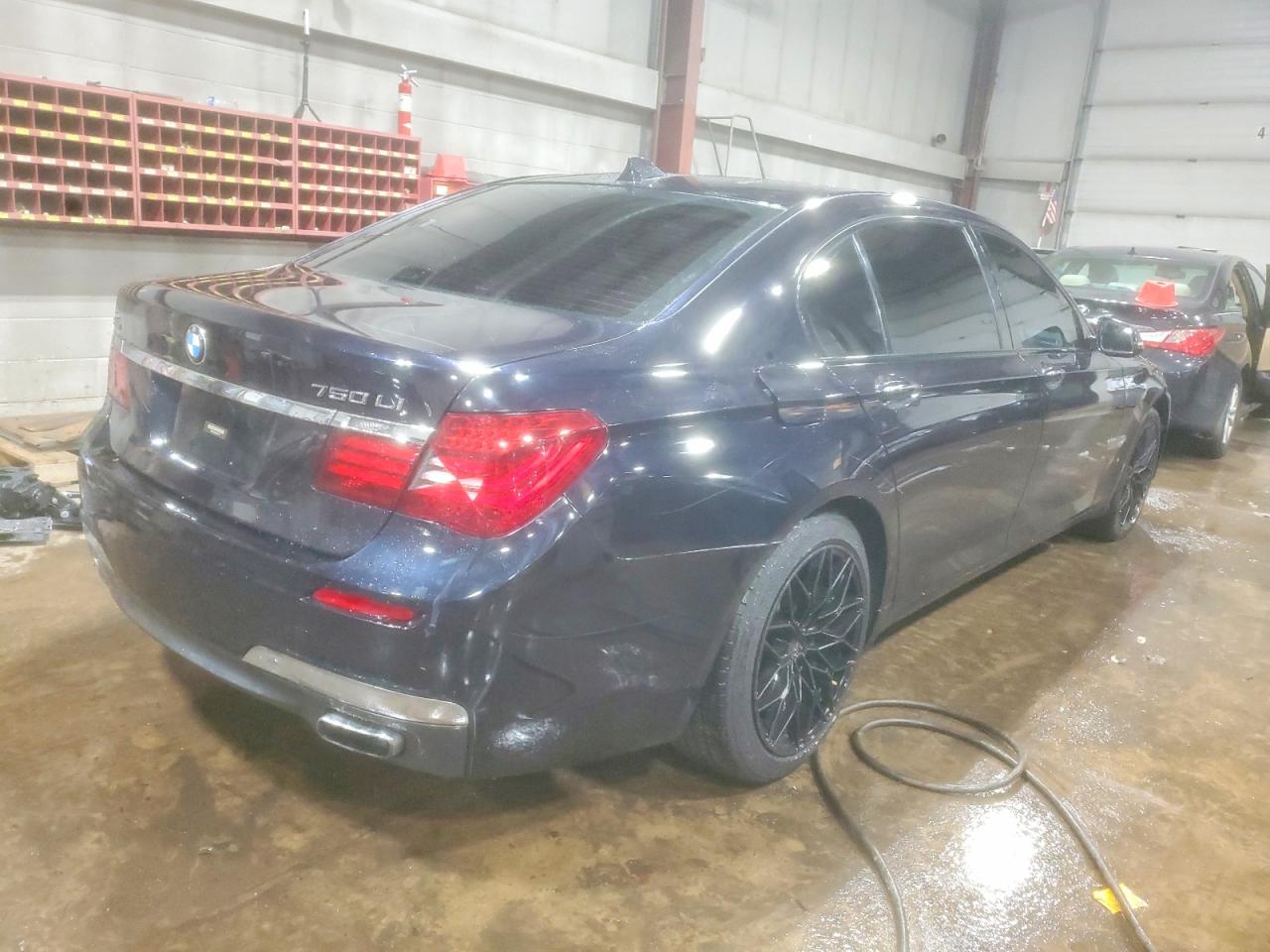 2013 BMW 750 LXI photo 3
