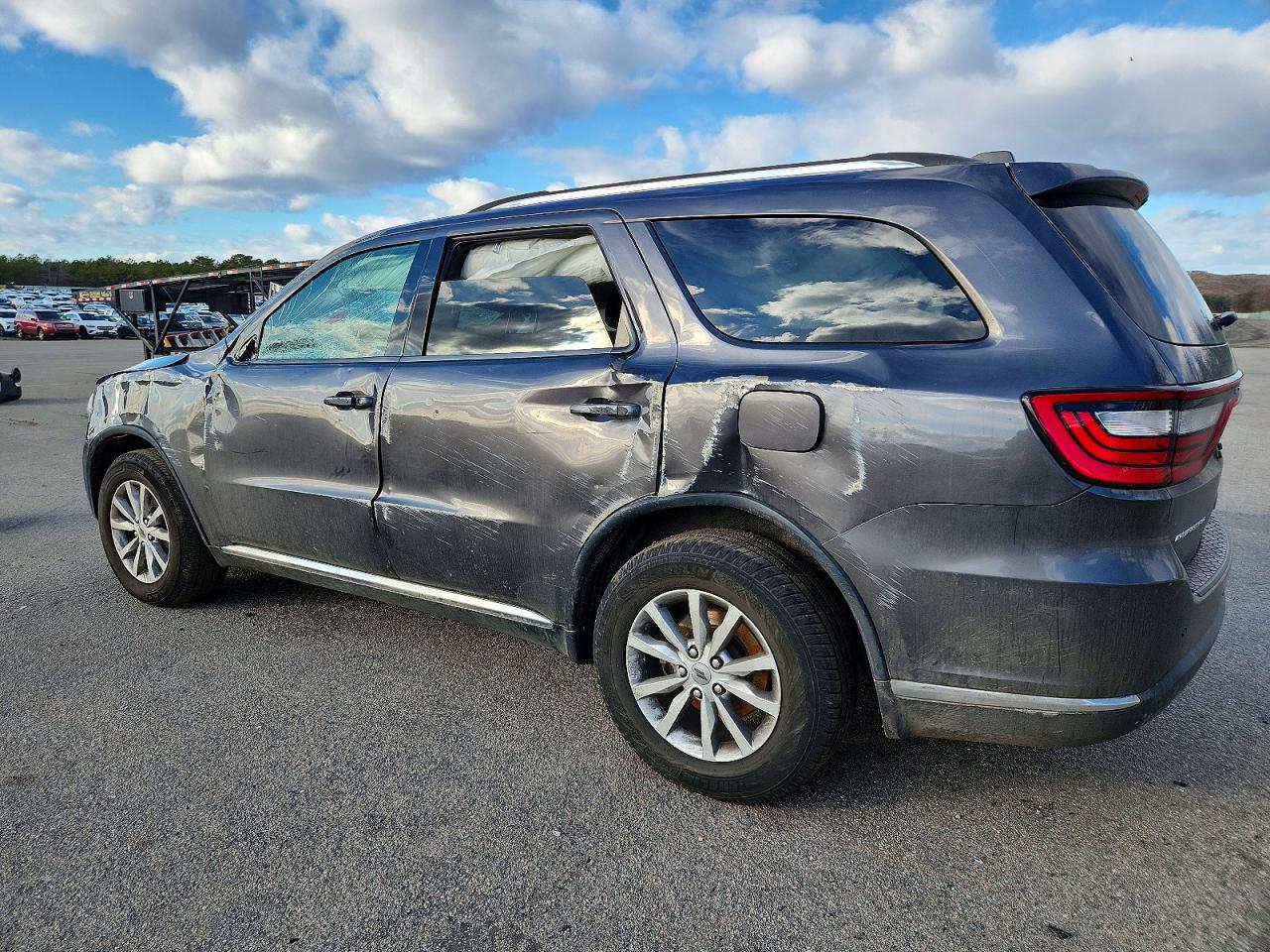 2019 DODGE DURANGO SXT photo 3