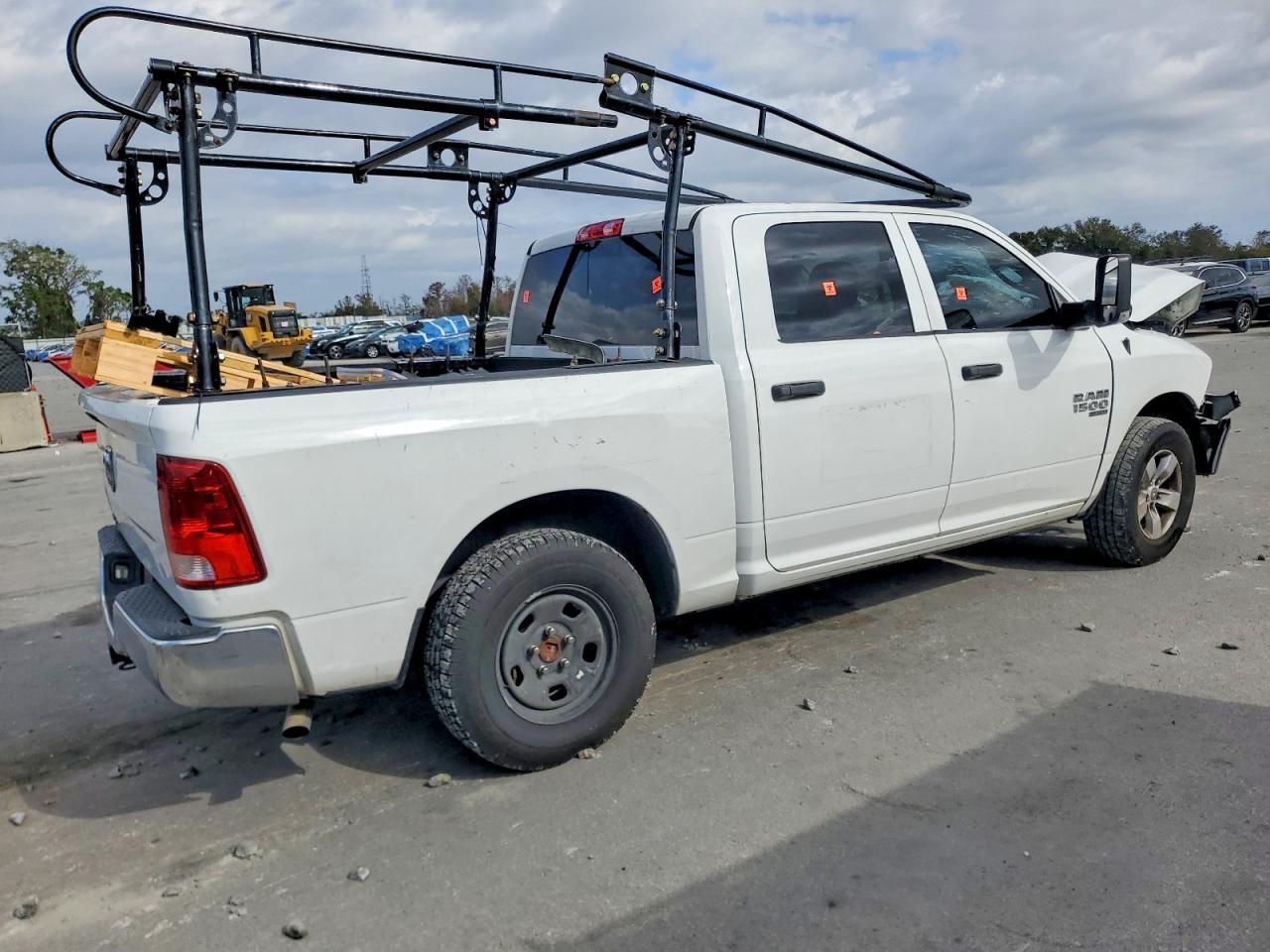 2019 RAM 1500 CLASSIC TRADESMAN photo 5