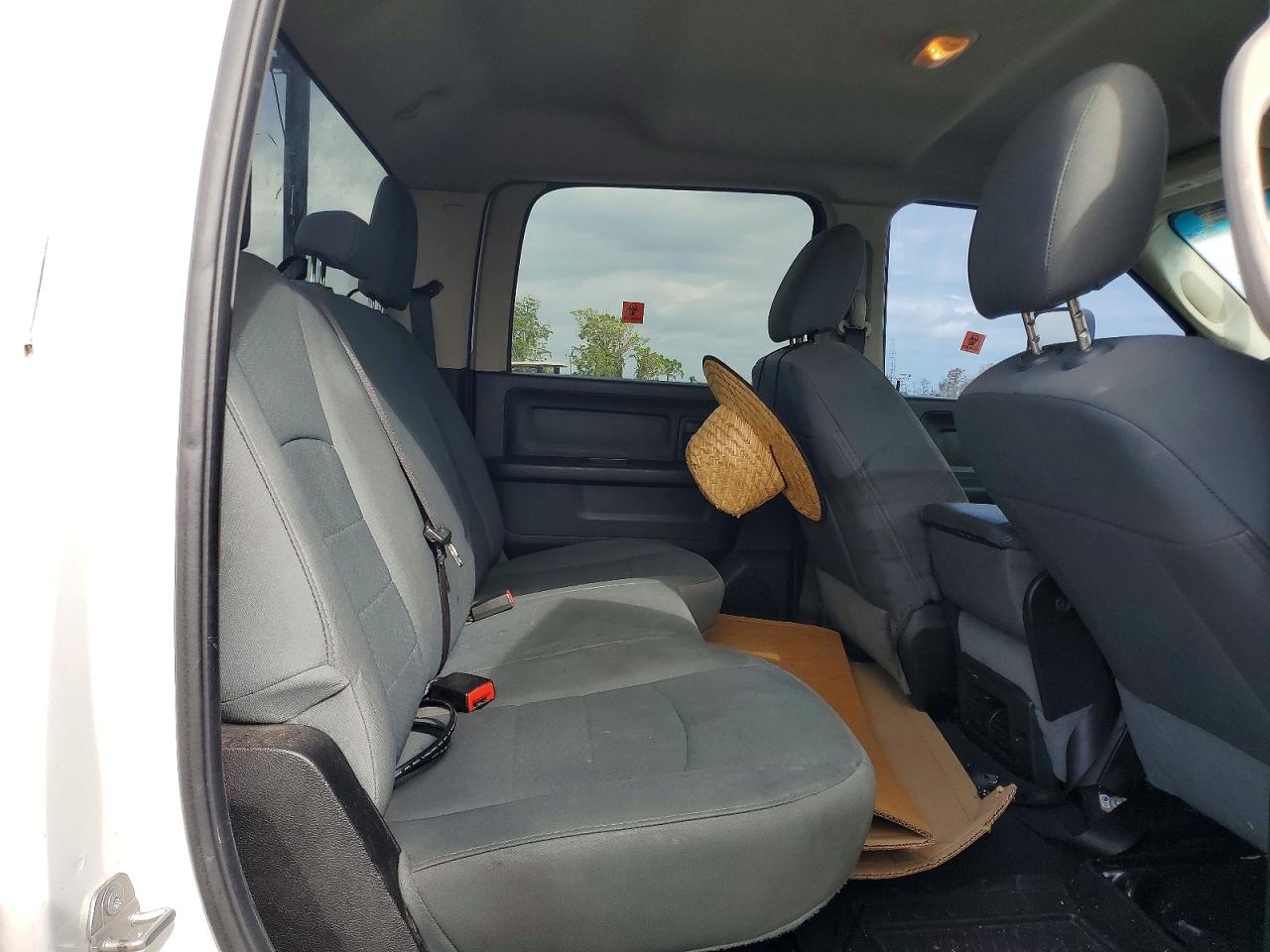 2019 RAM 1500 CLASSIC TRADESMAN photo 19