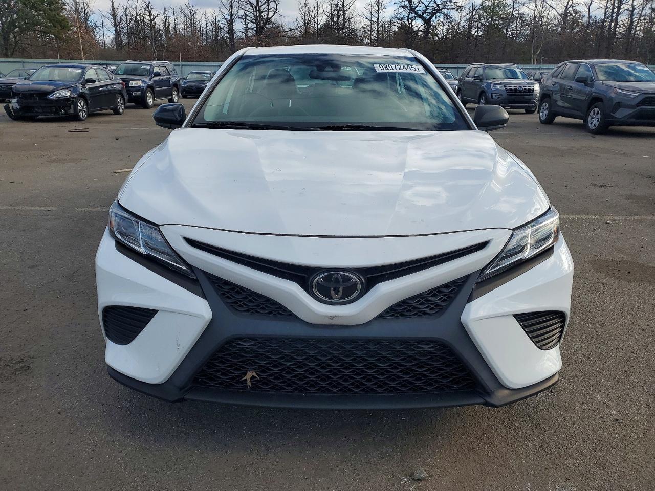 2020 TOYOTA CAMRY SE photo 9