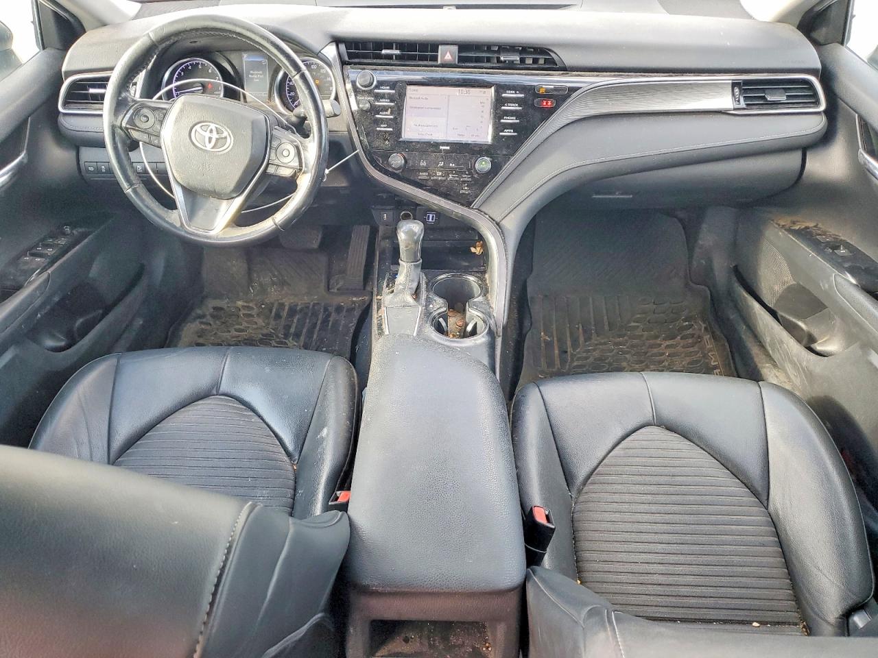 2020 TOYOTA CAMRY SE photo 15