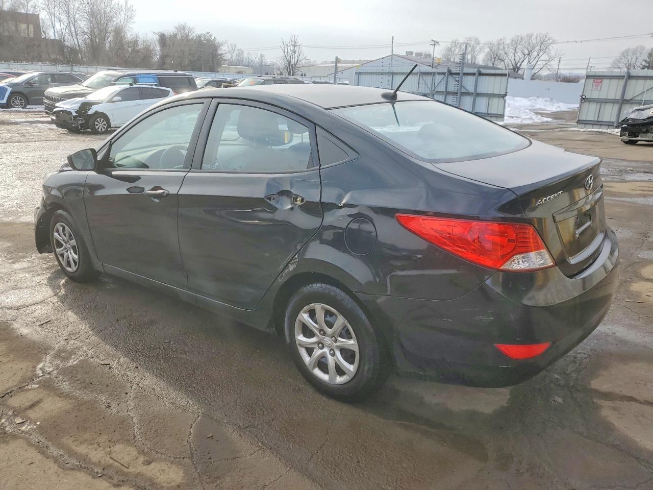 2012 HYUNDAI ACCENT GLS photo 2